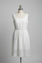 Vintage women sleeveless kneelength cream dress in XS/S|L33 W11|SKU 6619