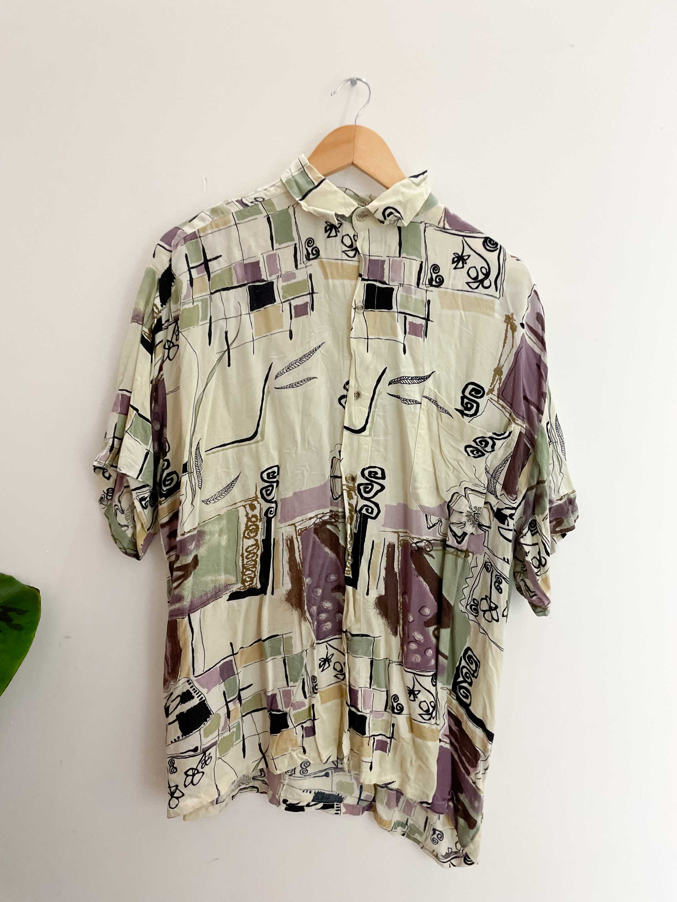 Vintage large multi abstract pattern short sleeve shirt
