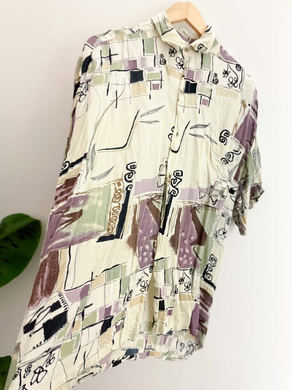 Vintage large multi abstract pattern short sleeve shirt