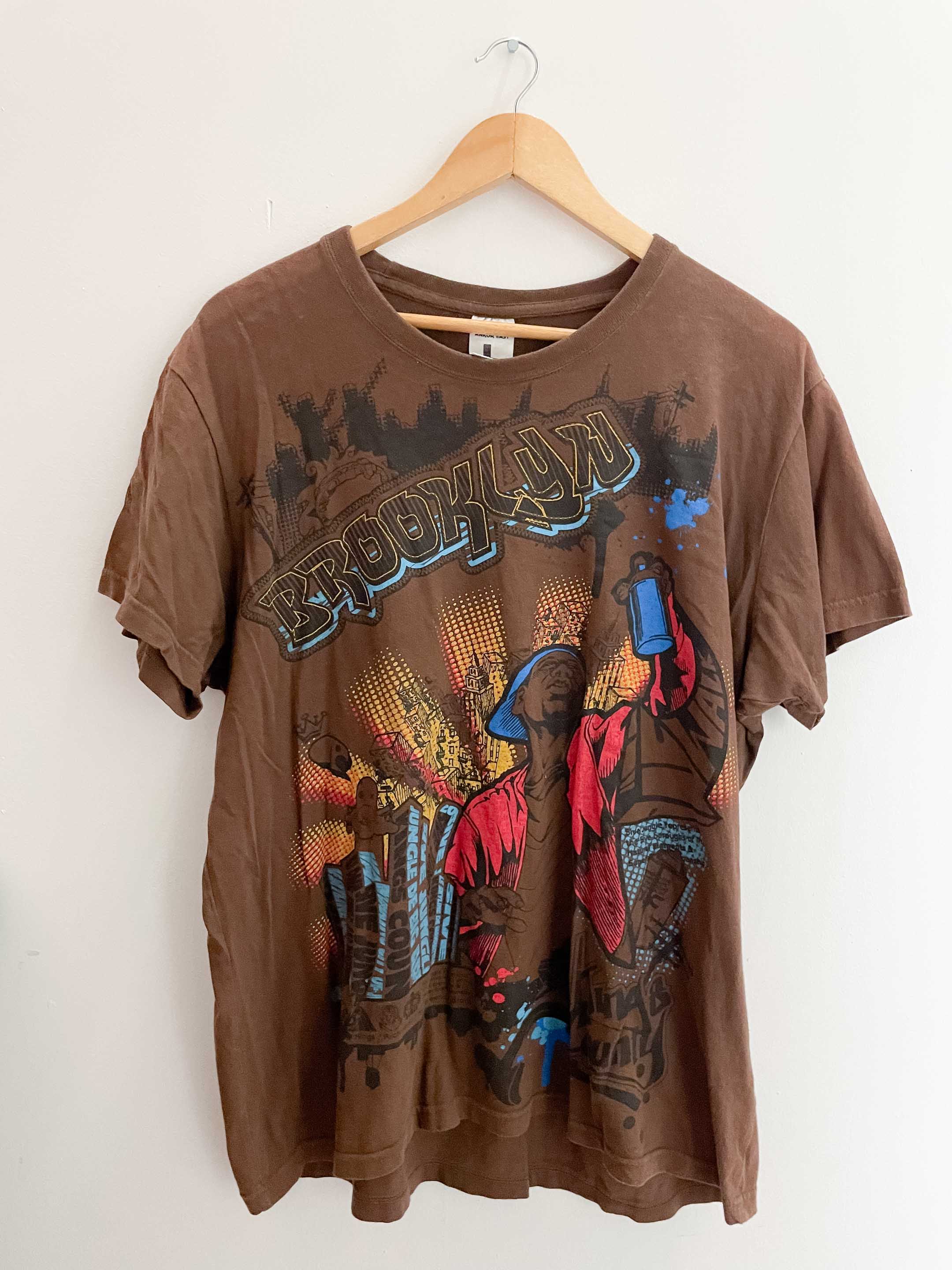 Vintage brown brooklyn large graphics shirt