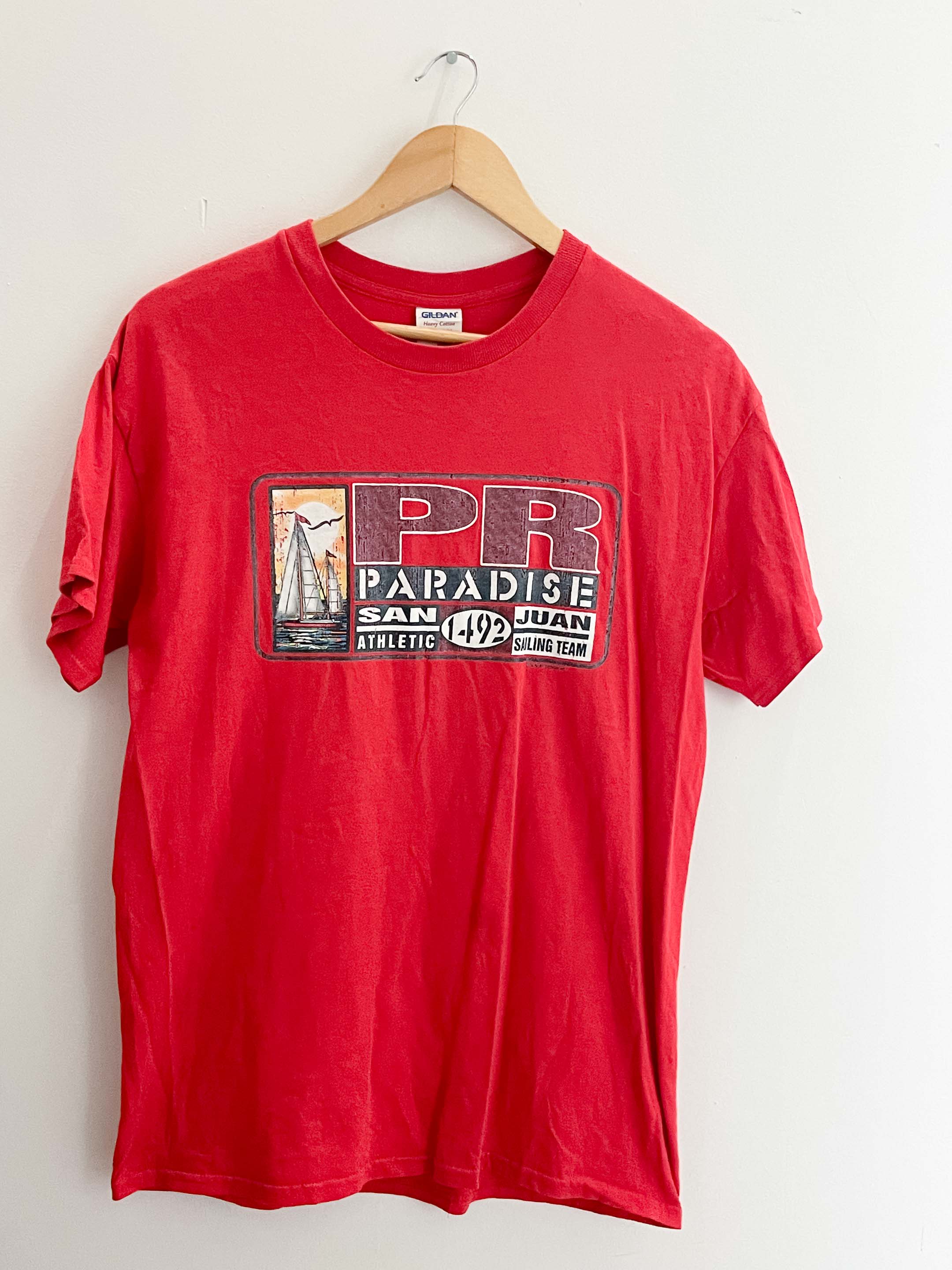 Vintage Gildan paradise graphics red mens tshirt size S