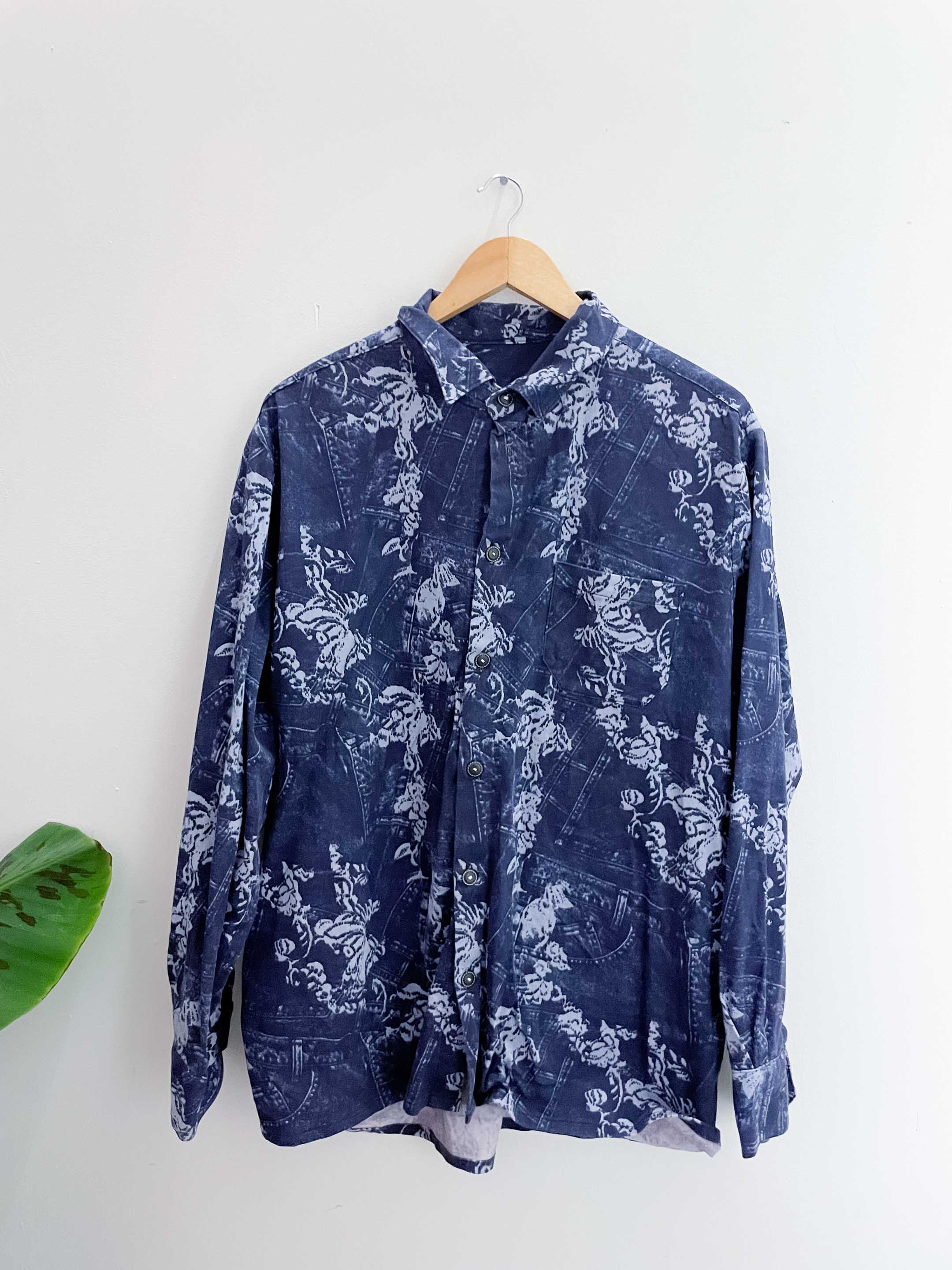 Vintage blue heavy material floral pattern mens long sleeve shirt size L