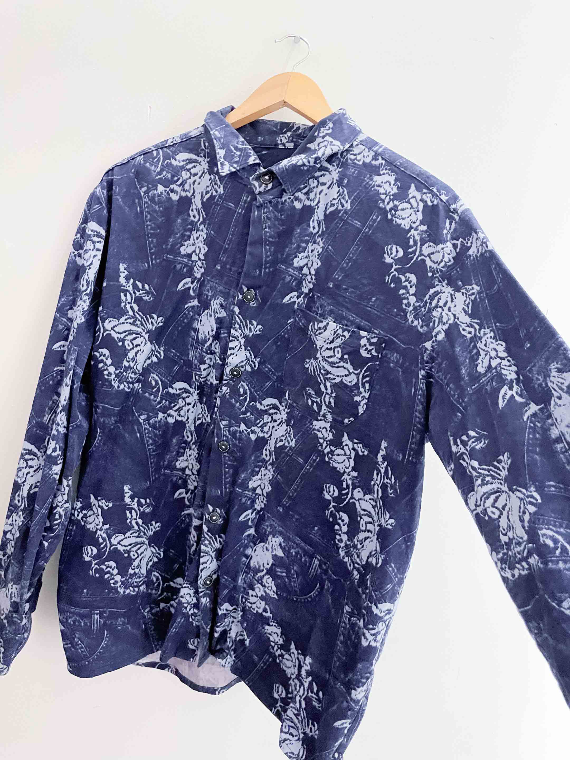 Vintage blue heavy material floral pattern mens long sleeve shirt size L