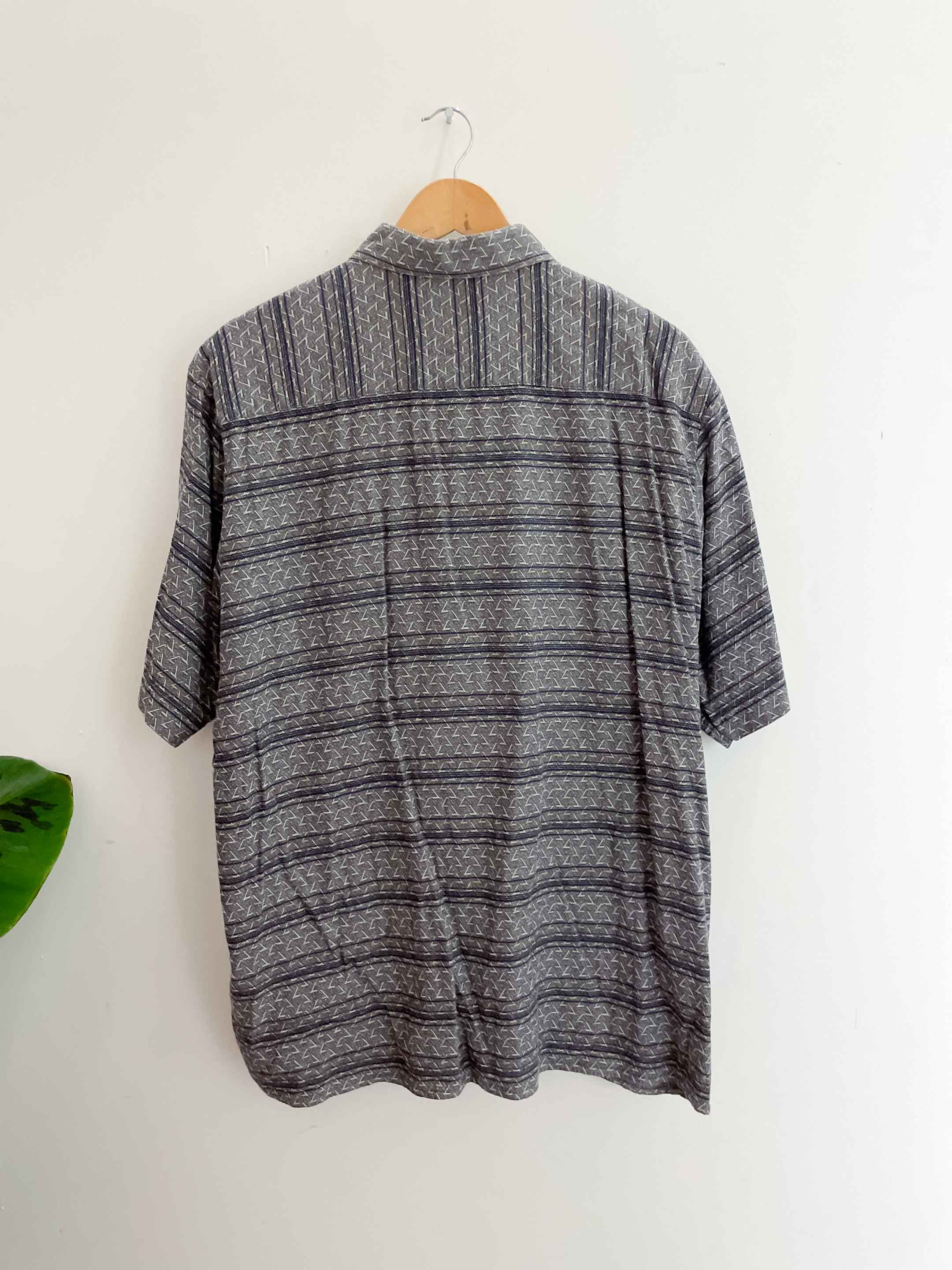 Vintage luko sustainable men printed short sleeve multi shirt size L