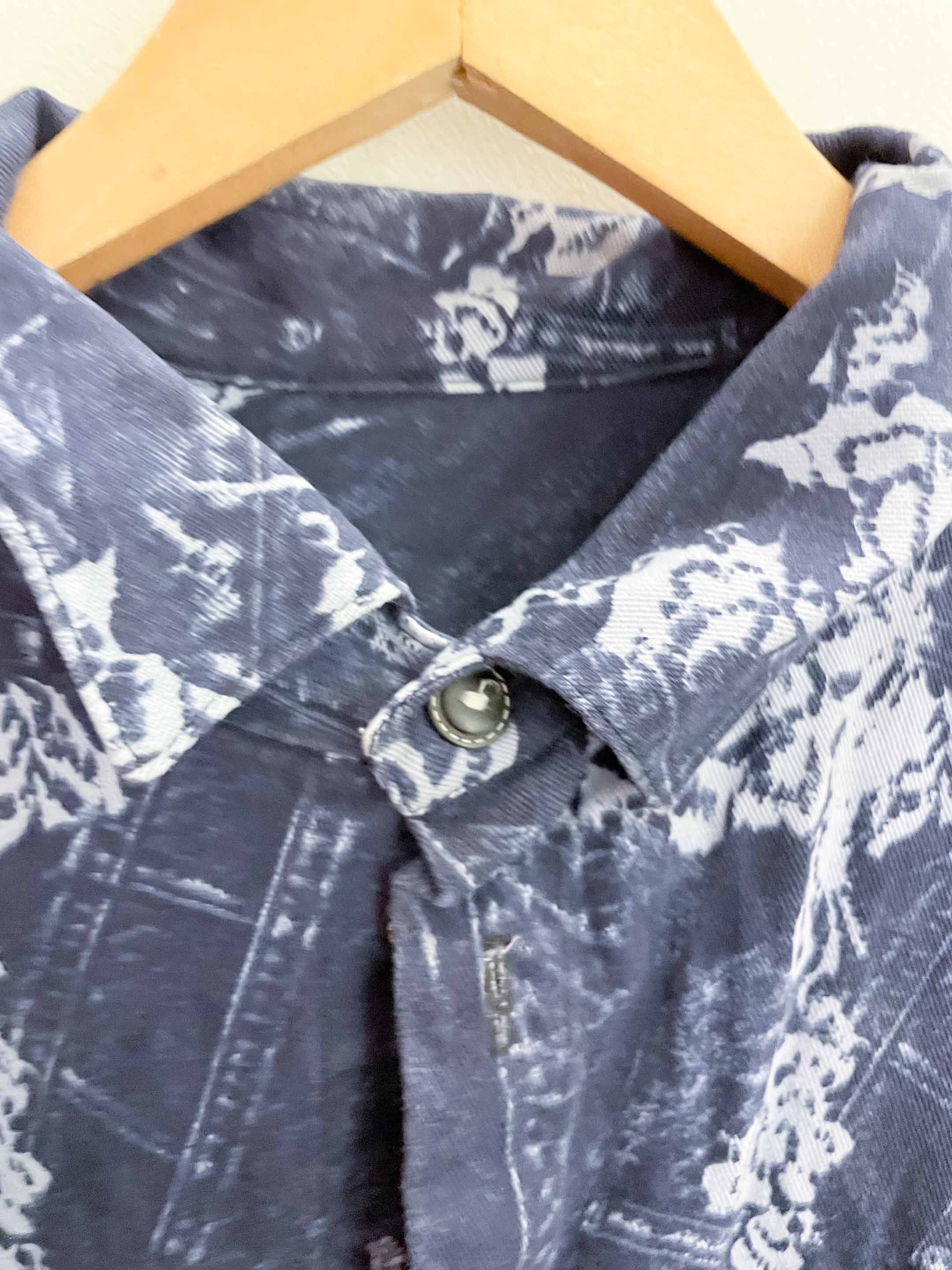 Vintage blue heavy material floral pattern mens long sleeve shirt size L