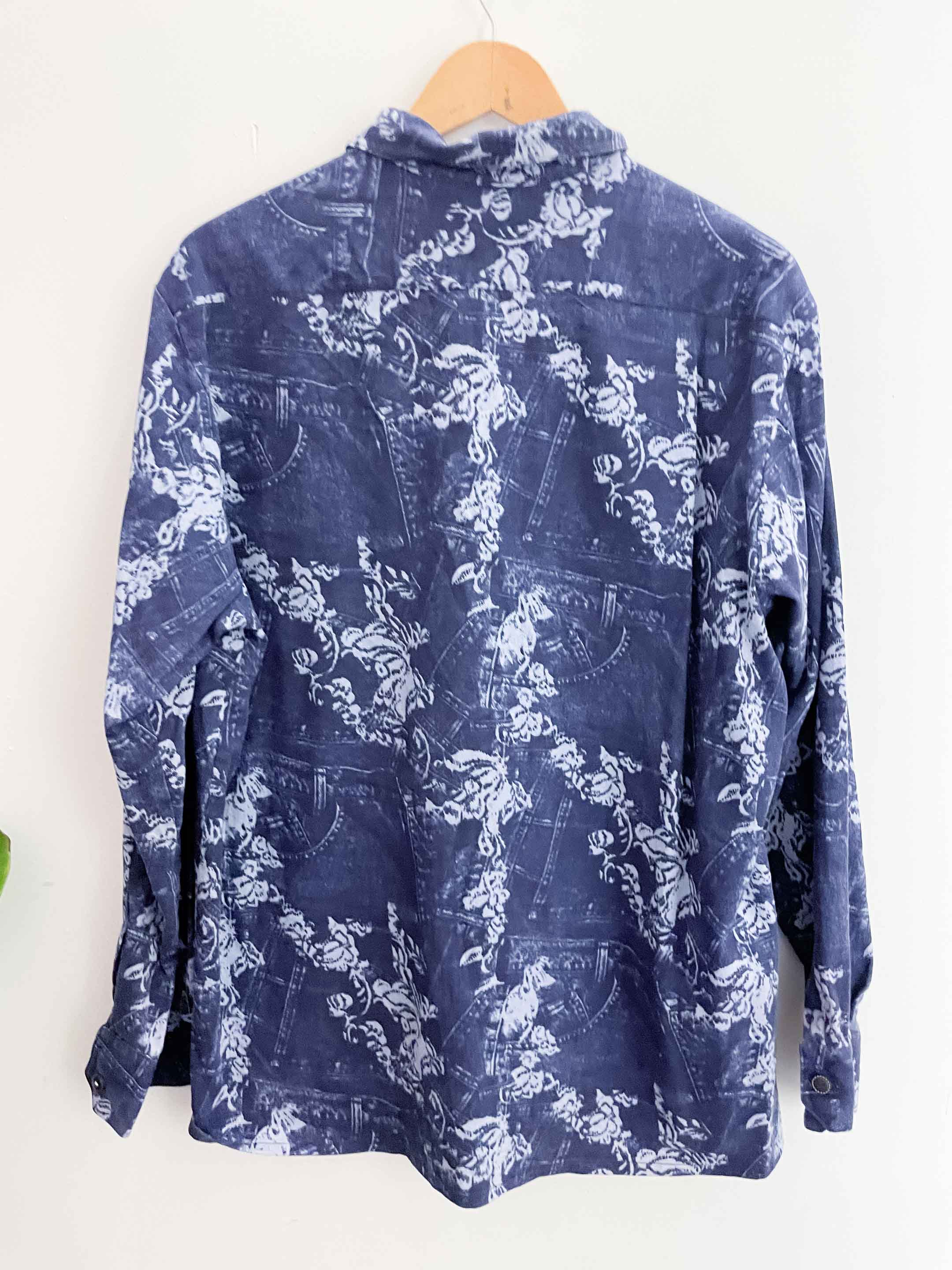 Vintage blue heavy material floral pattern mens long sleeve shirt size L