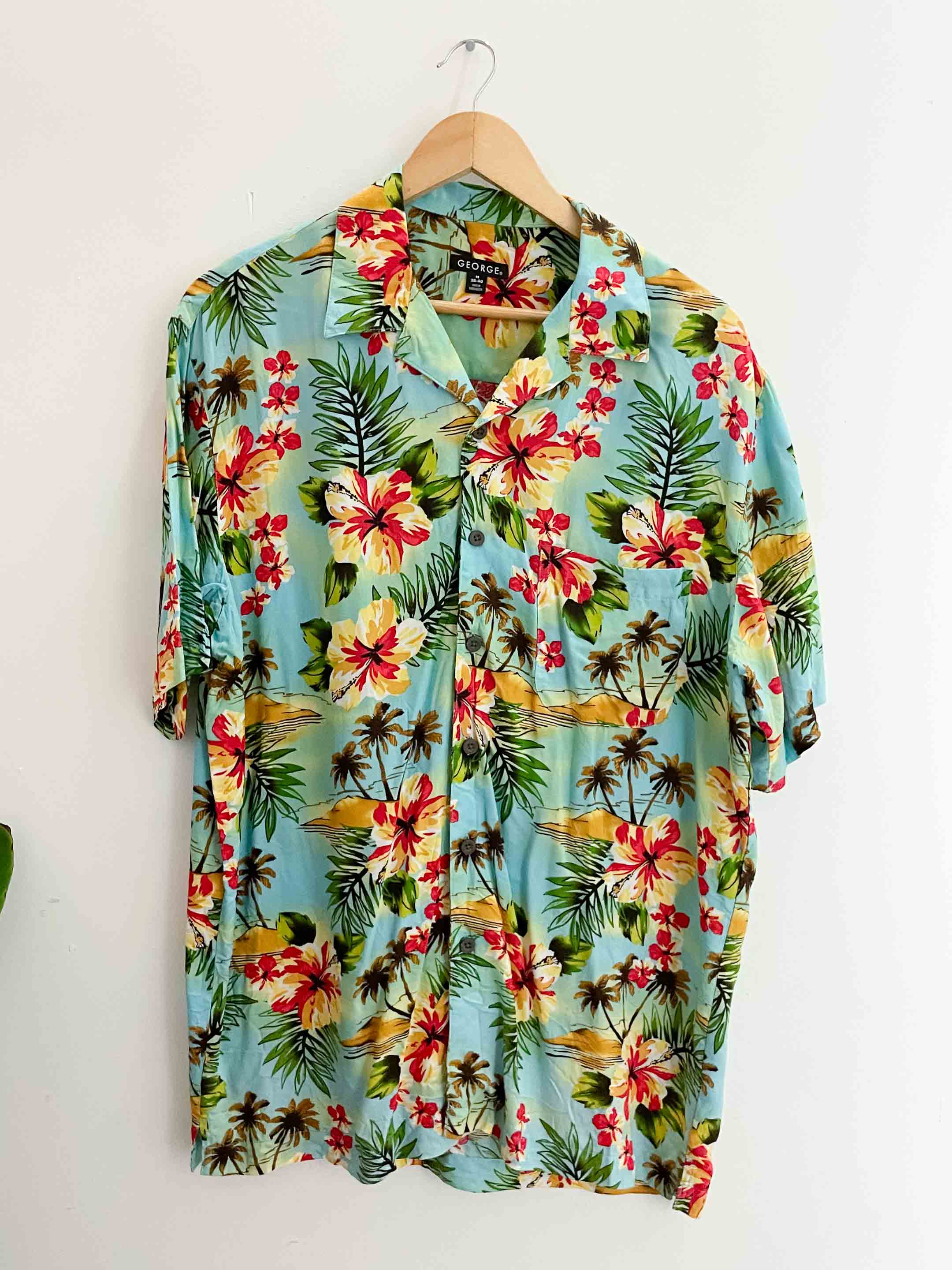 Vintage green george floral pattern beach mens short sleeve medium shirt