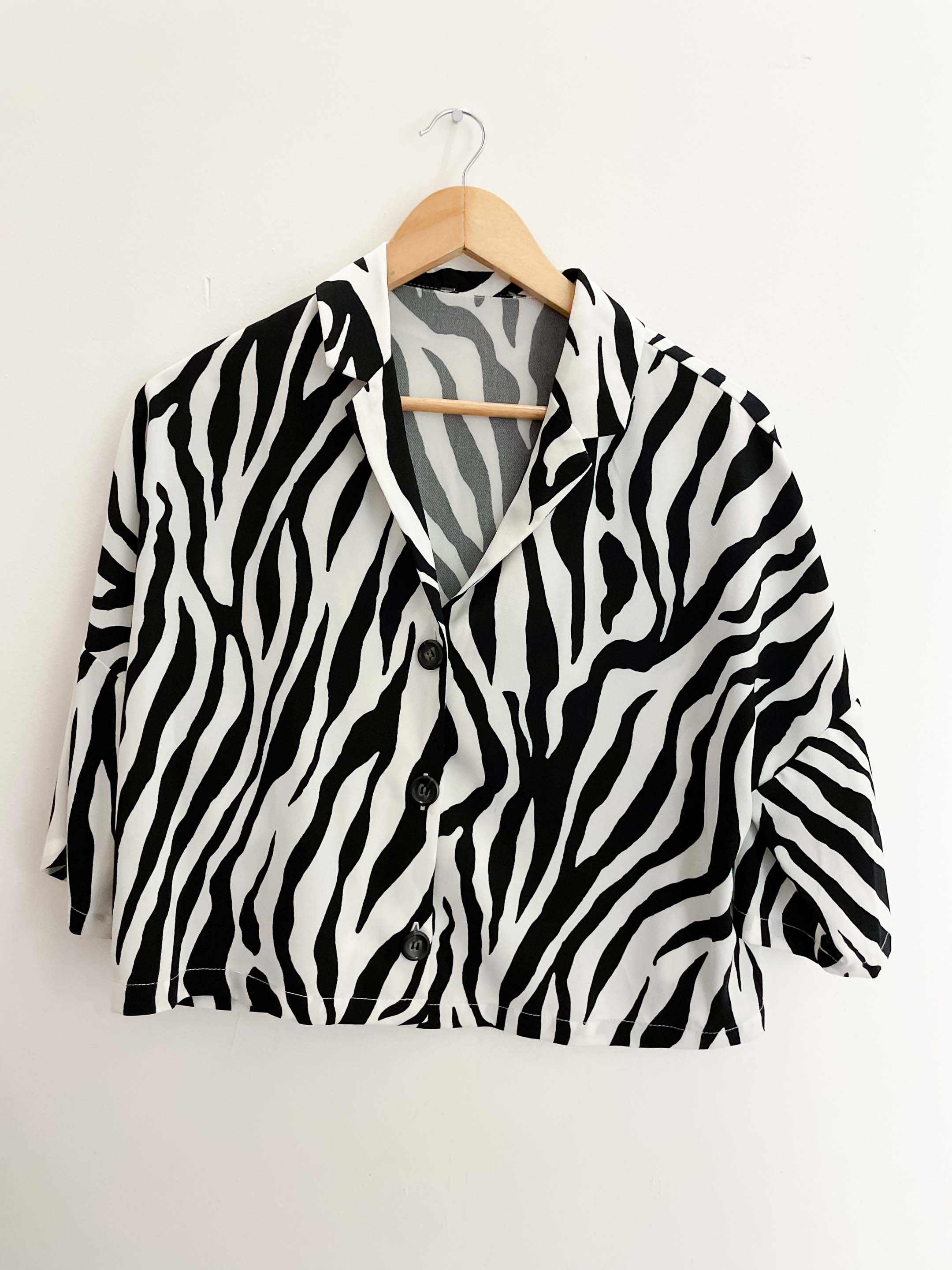 Vintage women satin zebra print shirt size 8
