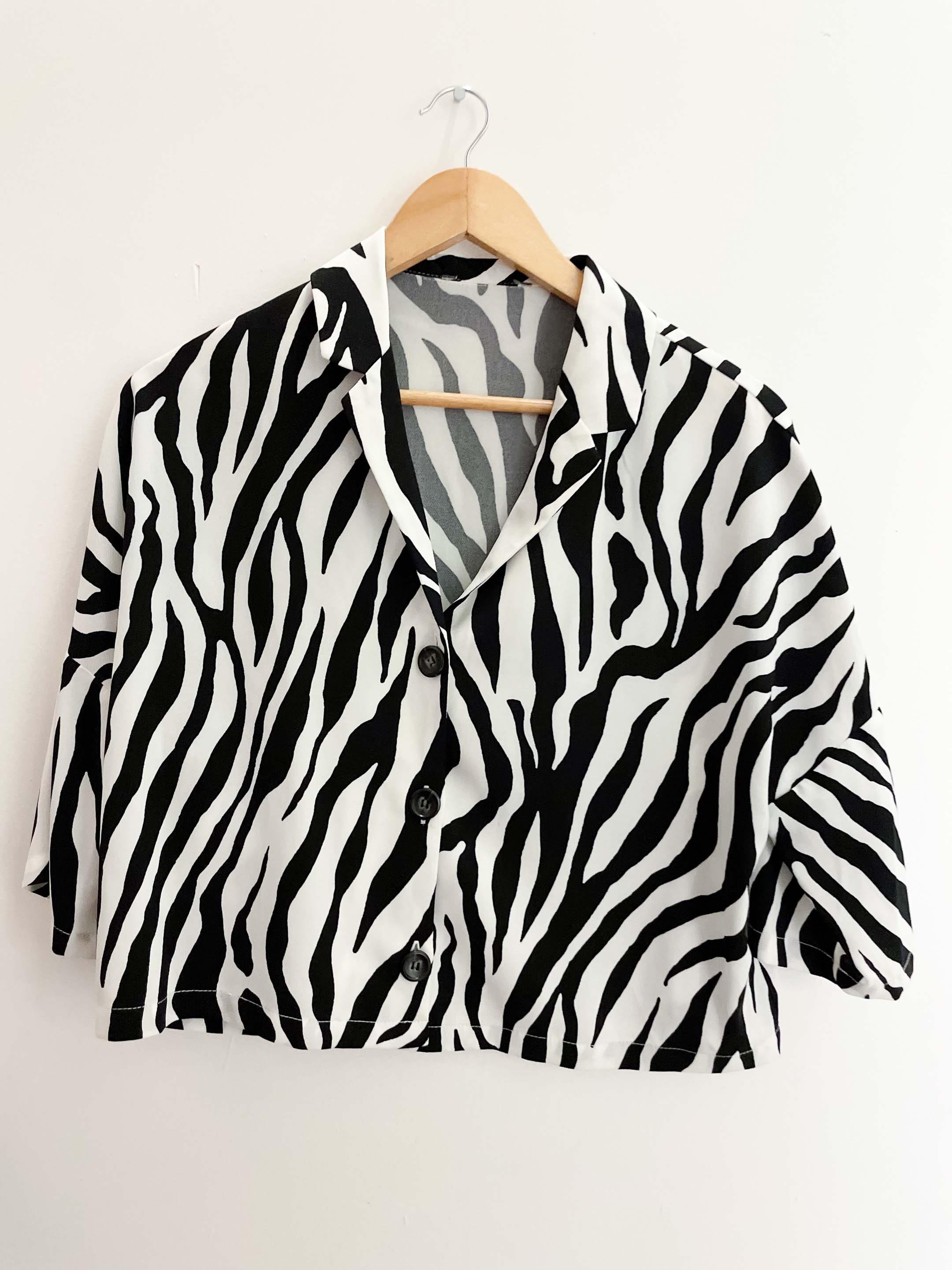 Vintage women satin zebra print shirt size 8