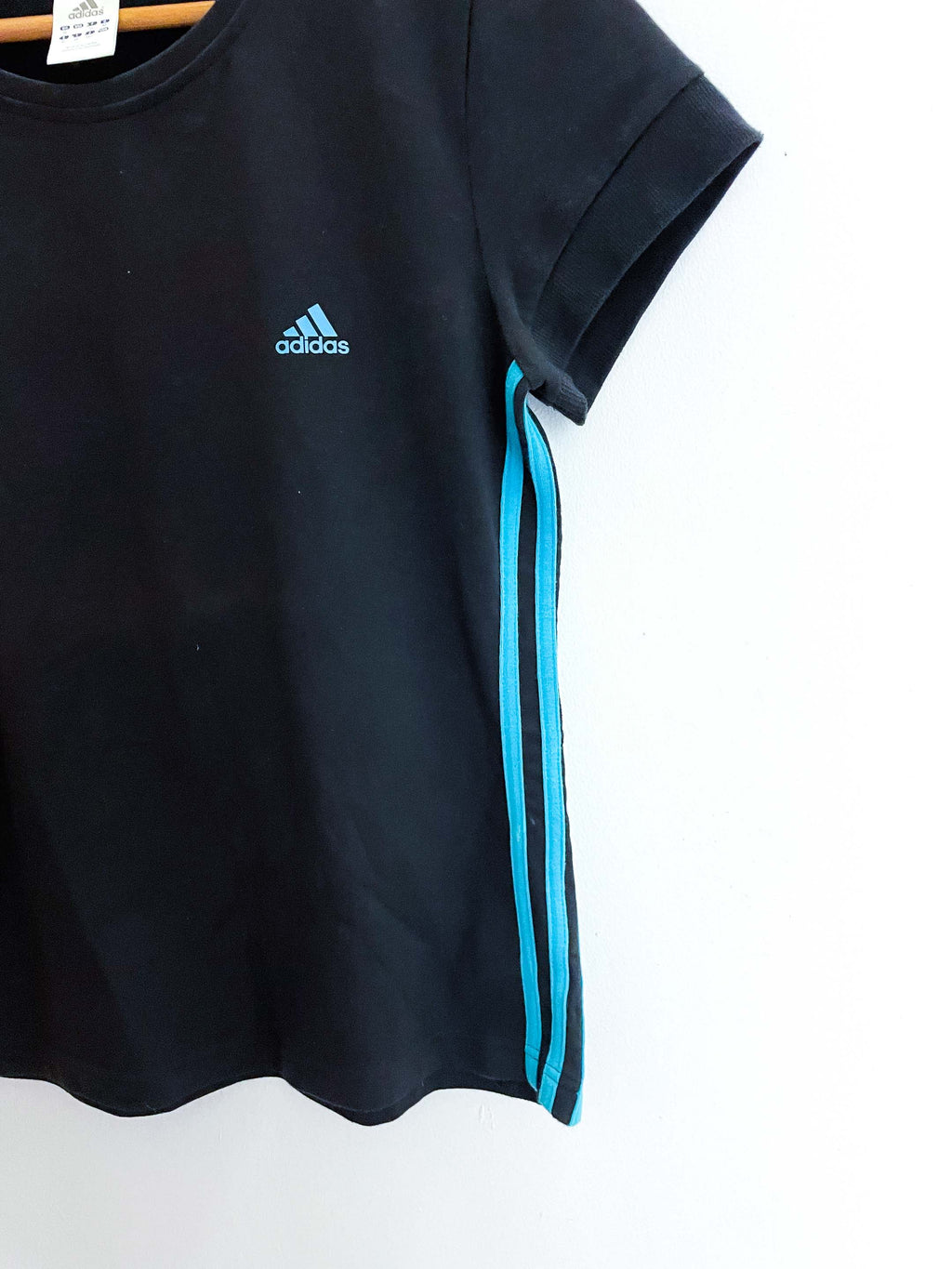 Vintage black blue 3 stripe adidas tshirt size M