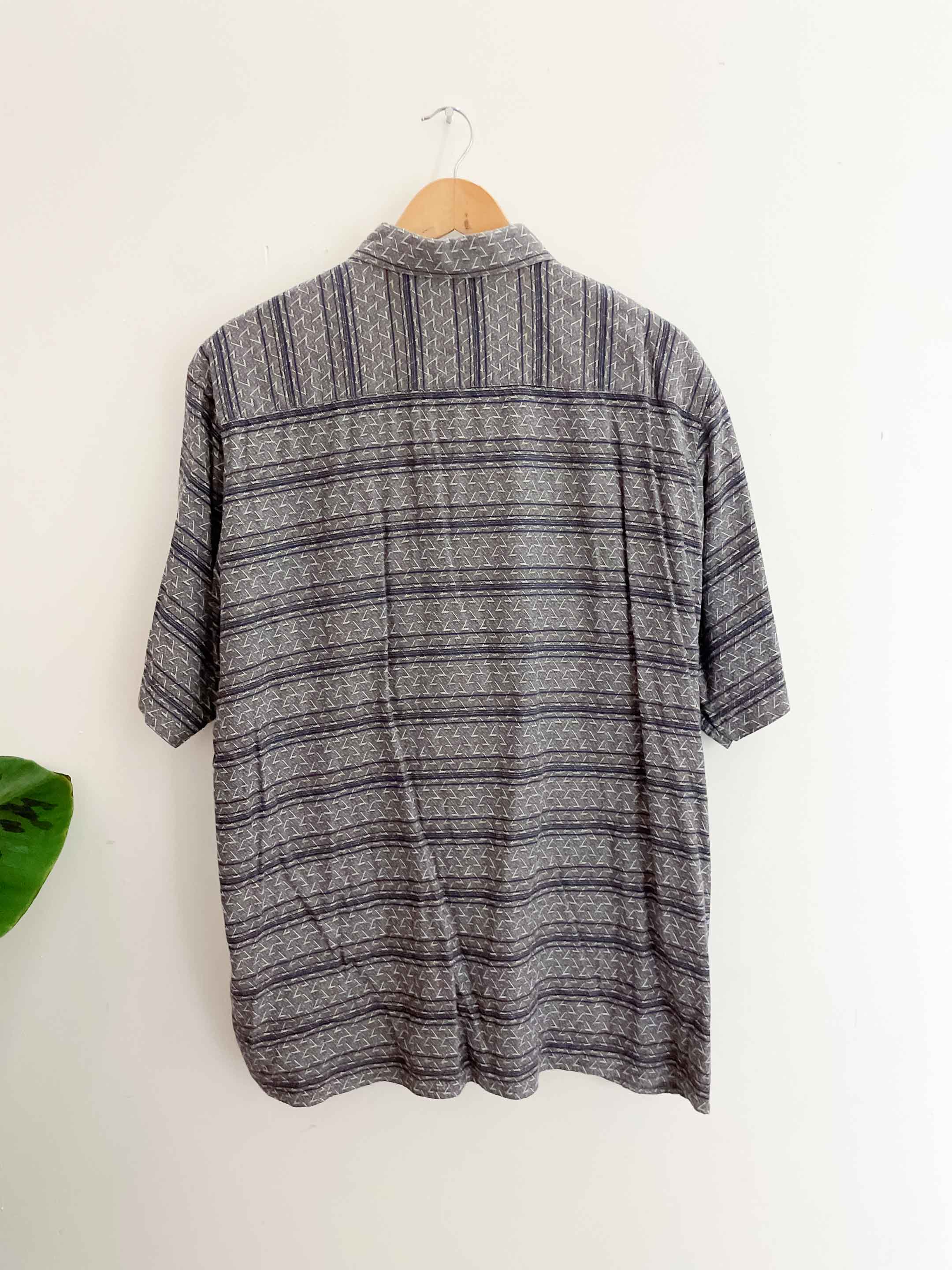 Vintage luko sustainable men printed short sleeve multi shirt size L