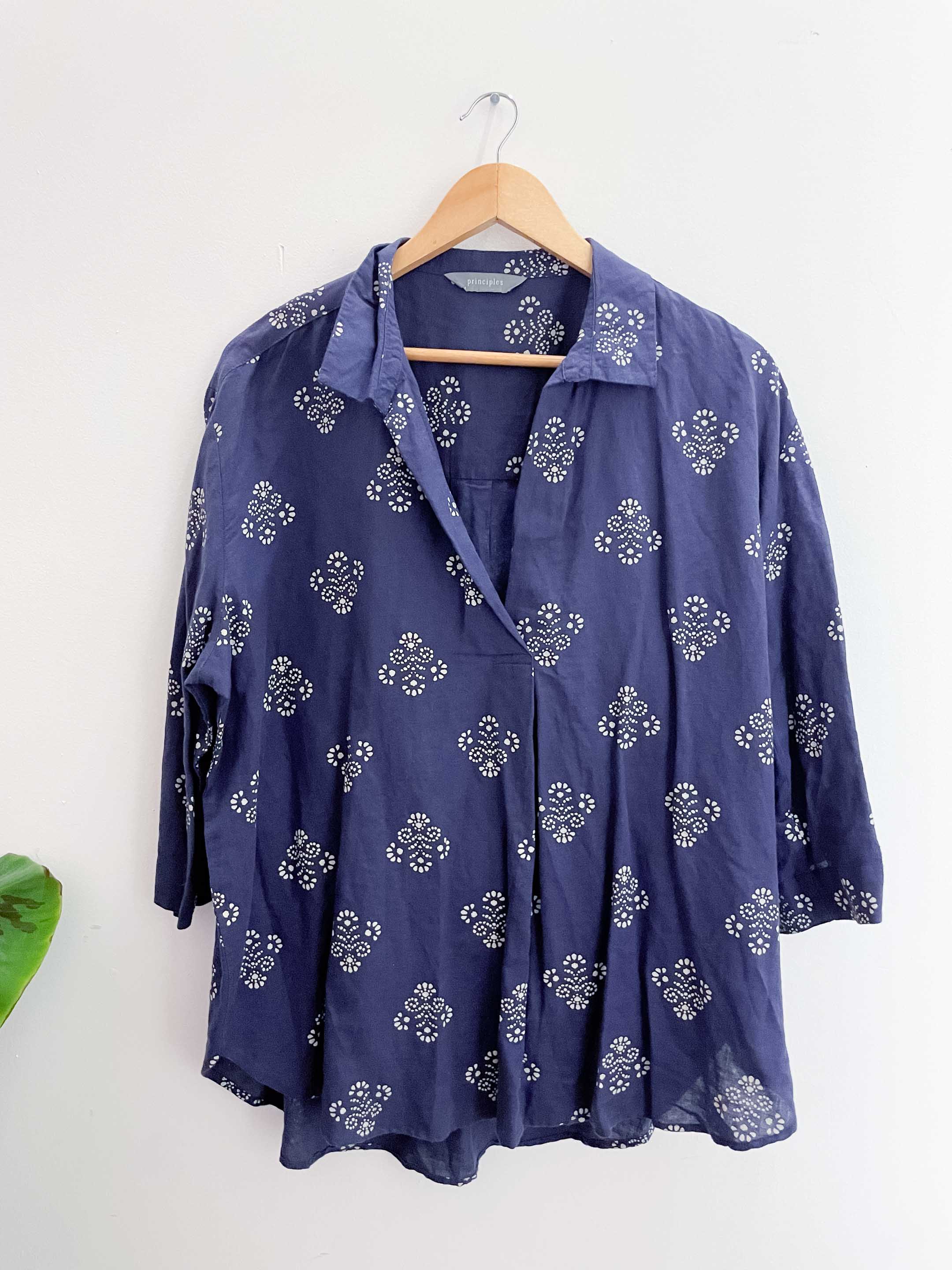 Vintage principles large purple patterned shirt