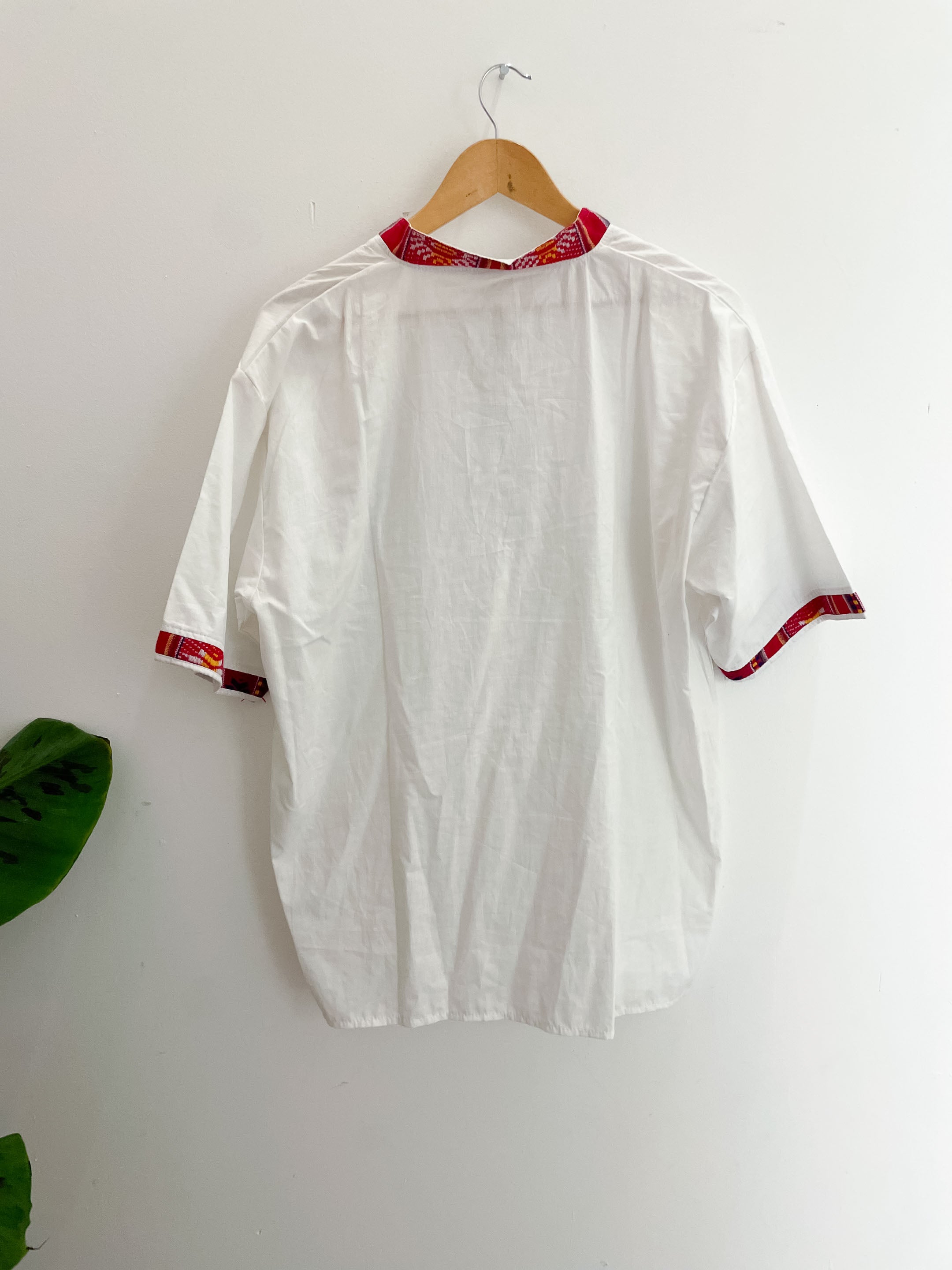 Vintage print pattern collar mens white festival mens shirt size M