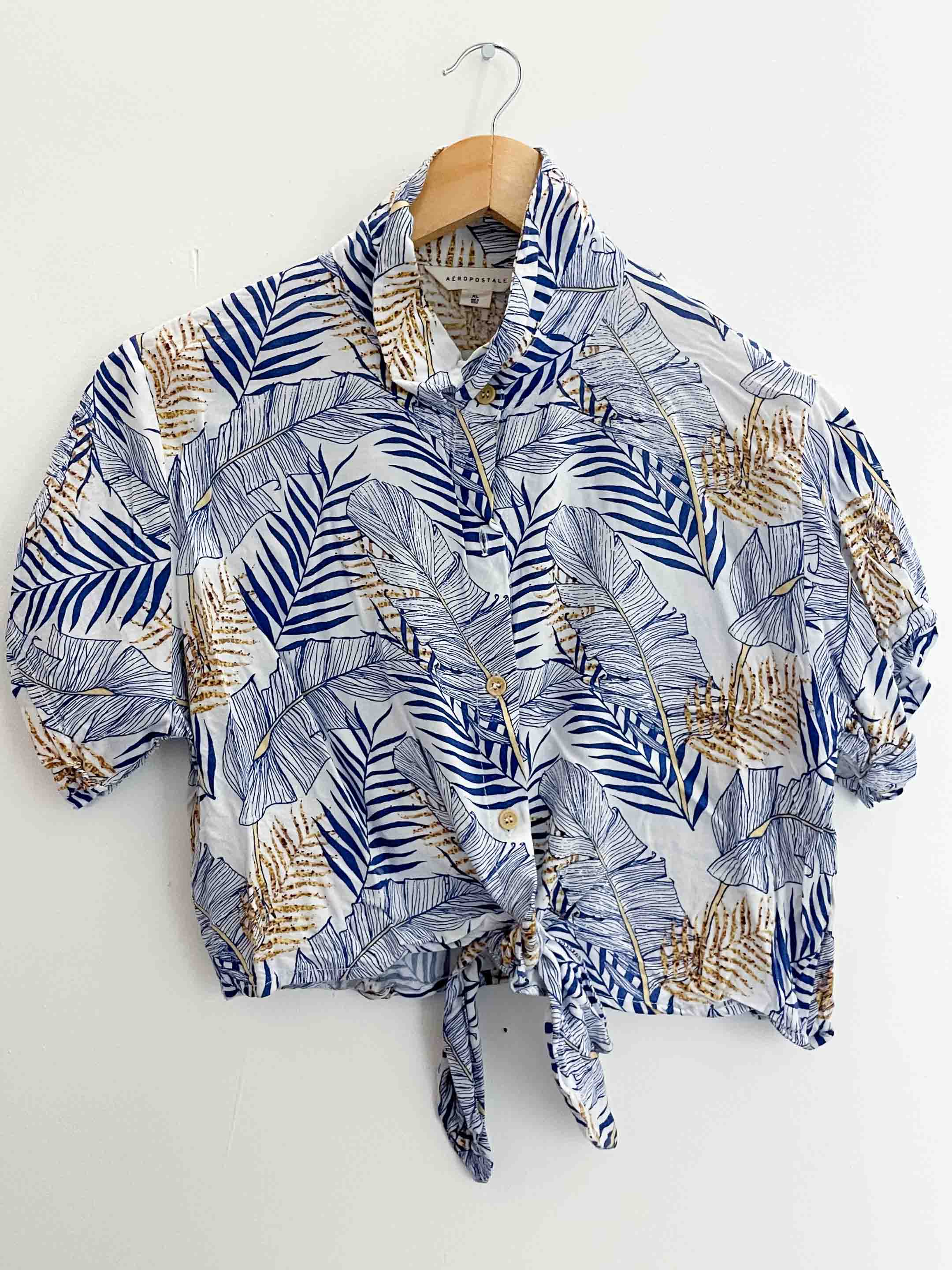 Vintage aeropostale blue floral beach pattern women cropped shirt size XL