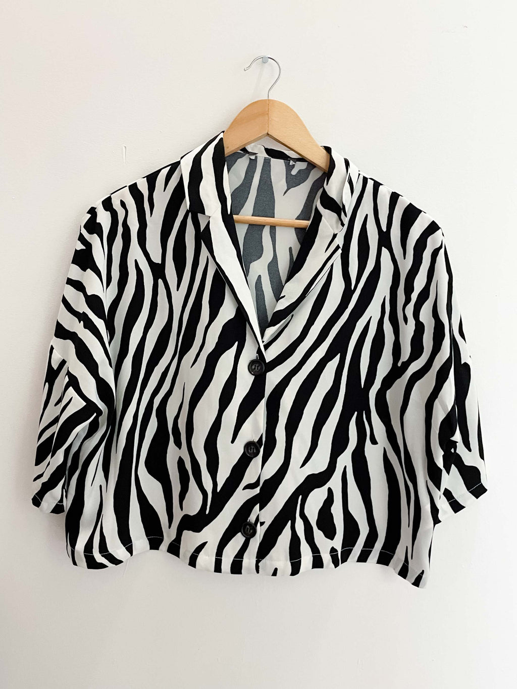 Vintage women satin zebra print shirt size 10