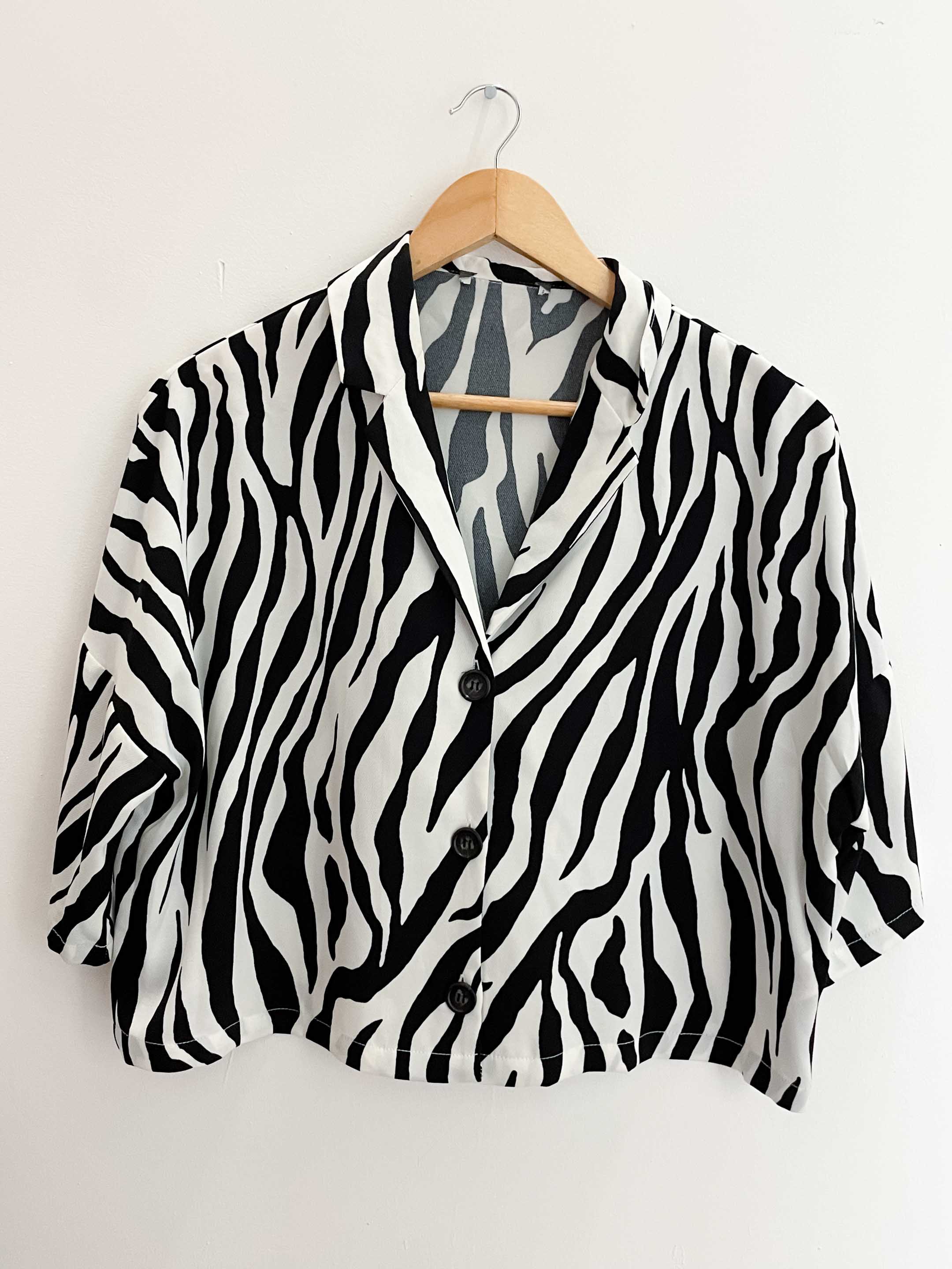 Vintage women satin zebra print shirt size 10