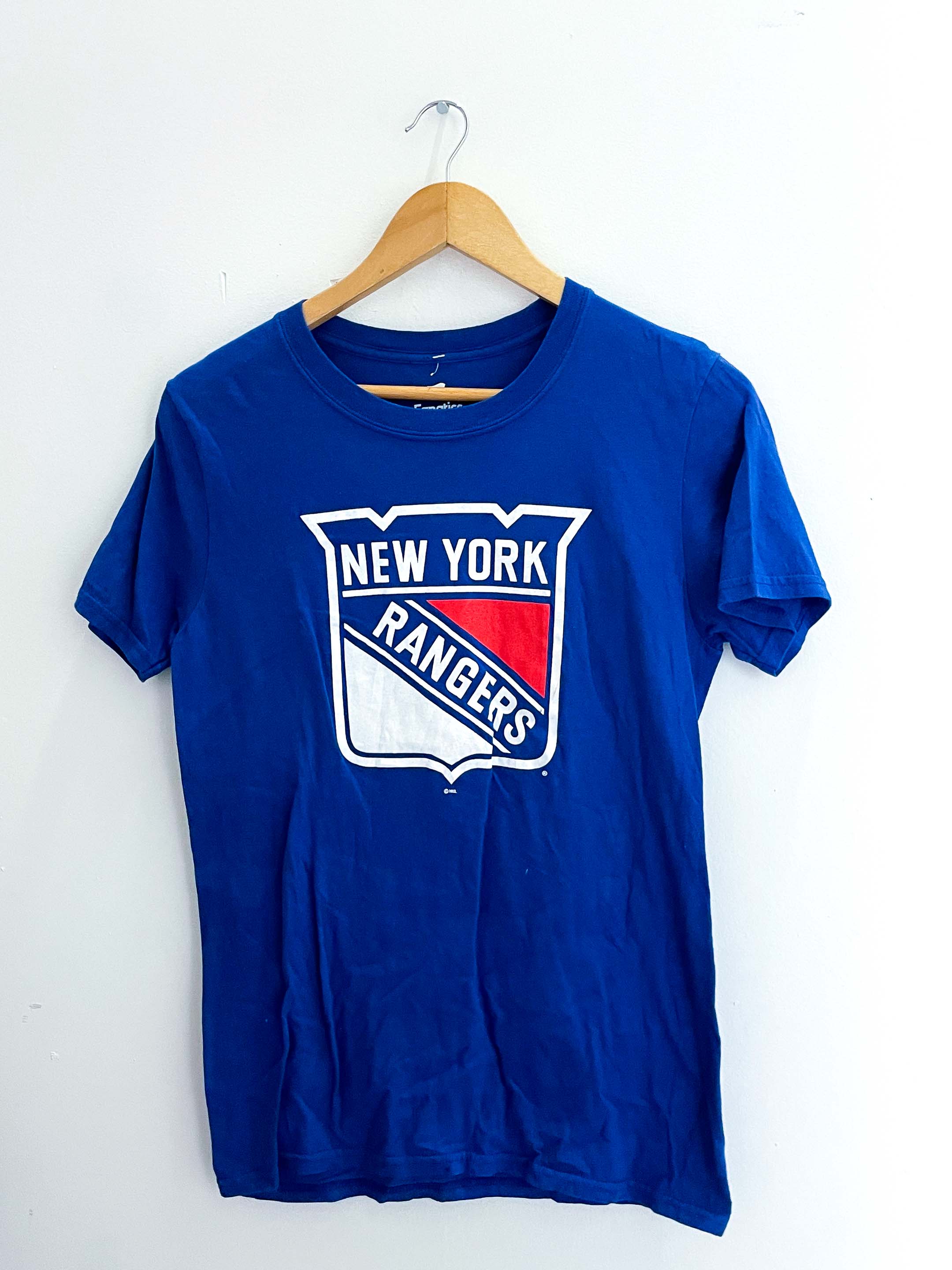 Vintage fanatics new york rangers blue graphics tshirt size M
