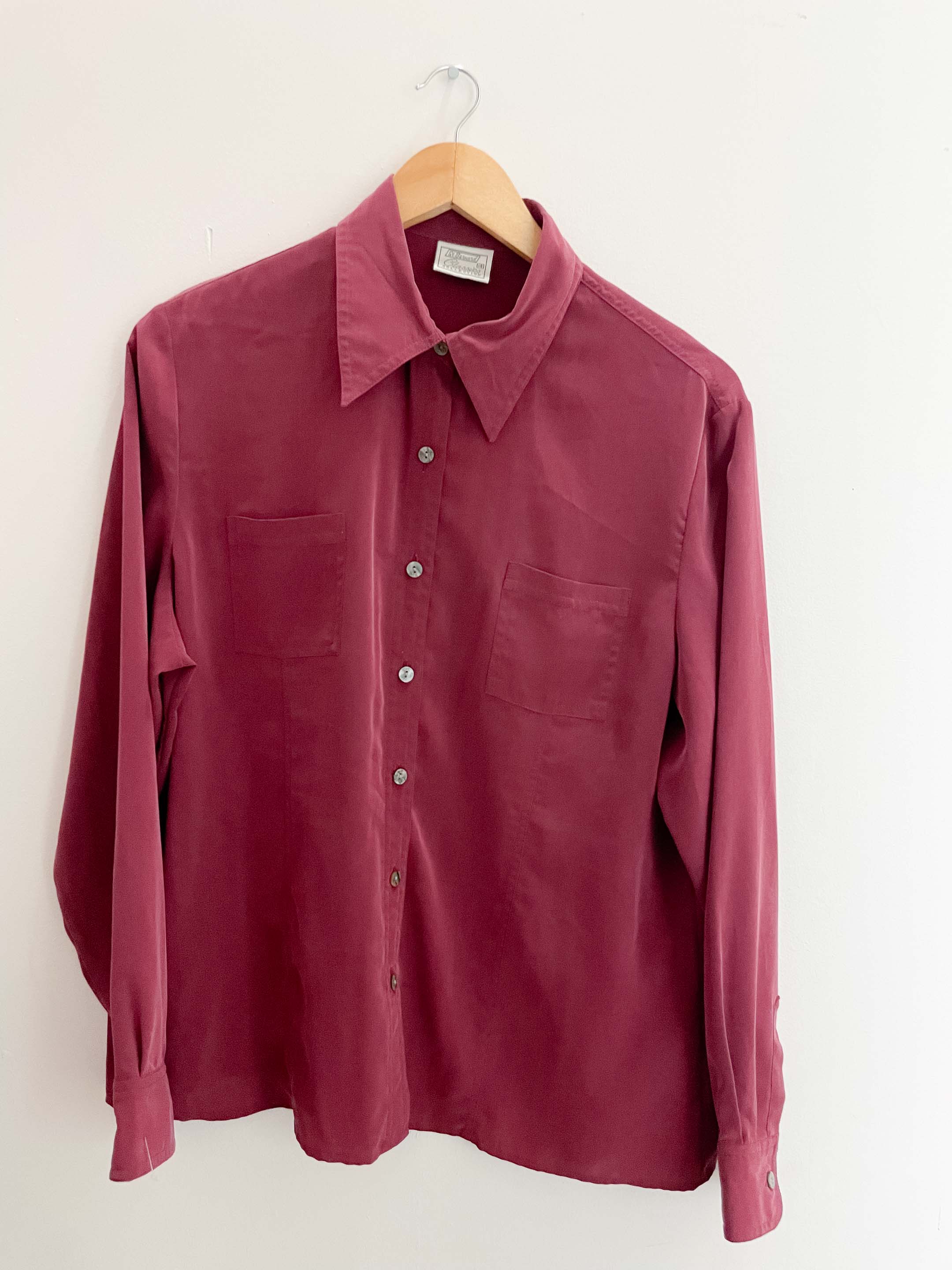 Vintage premium classic fit red long sleeve shirt size 8