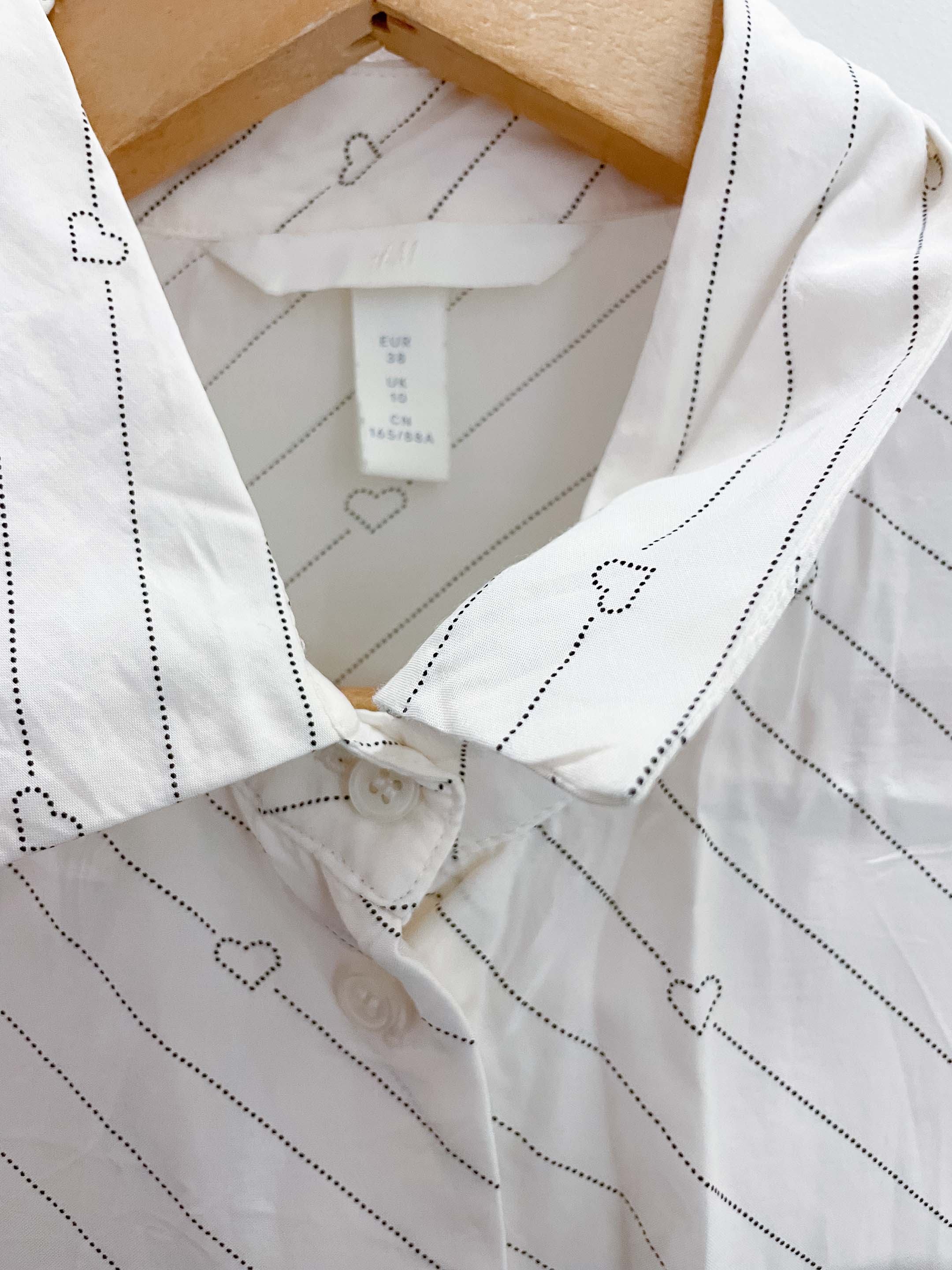 Vintage H&M white patterned long sleeve shirt size 10