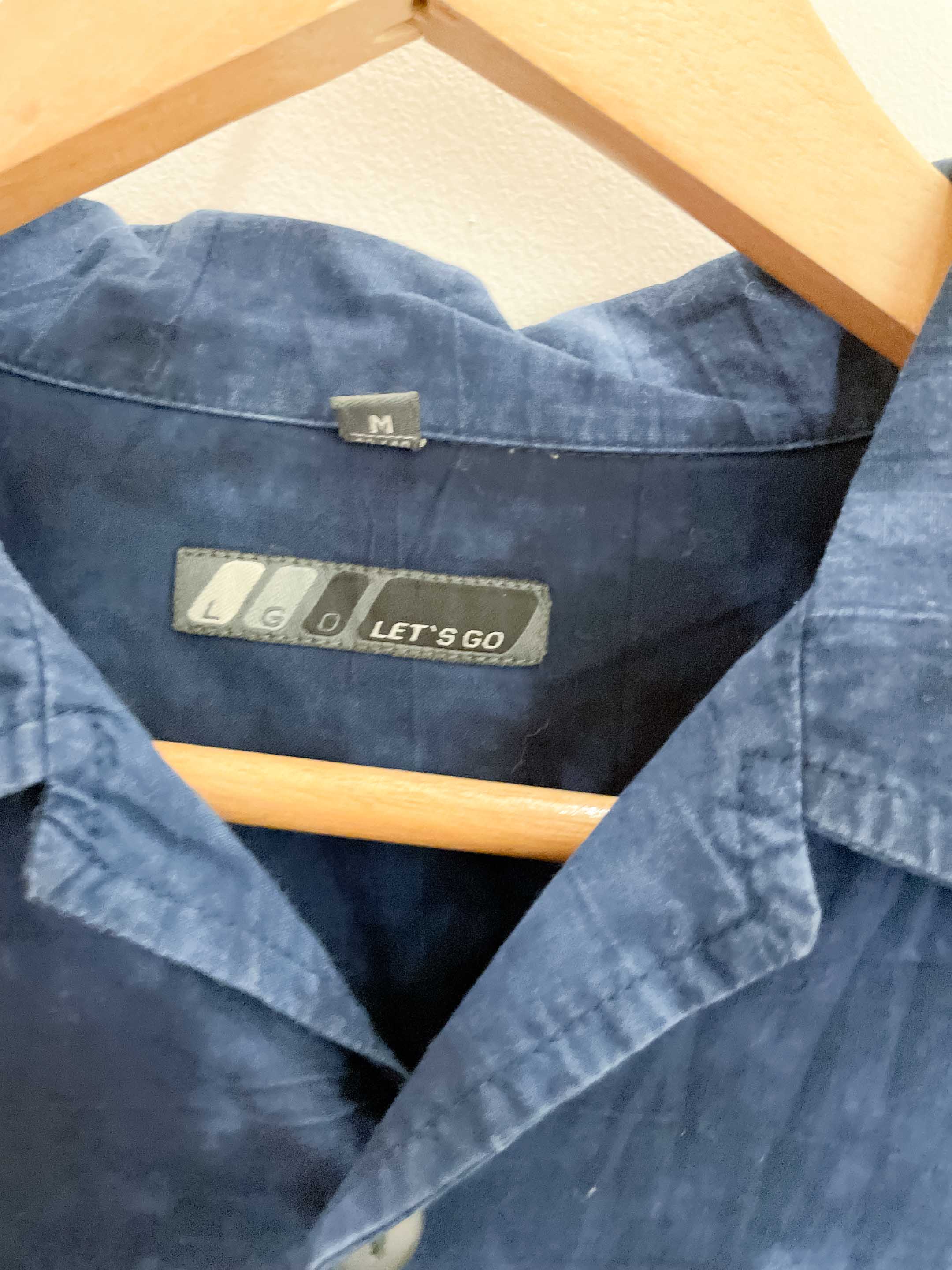 Vintage blue tie dye let's go mens short sleeve shirt size M