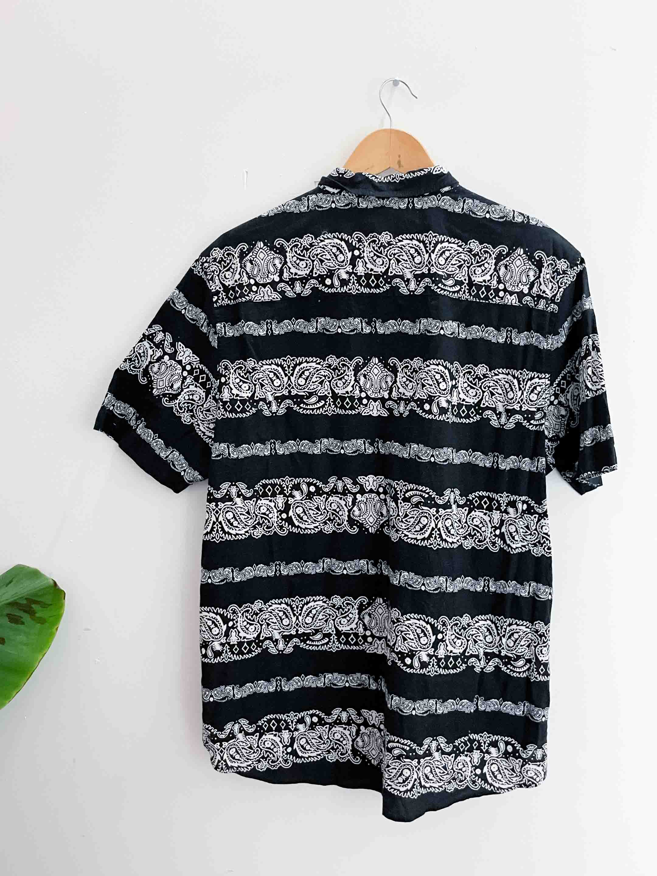 Vintage blue printed pattern mens short sleeve shirt size L