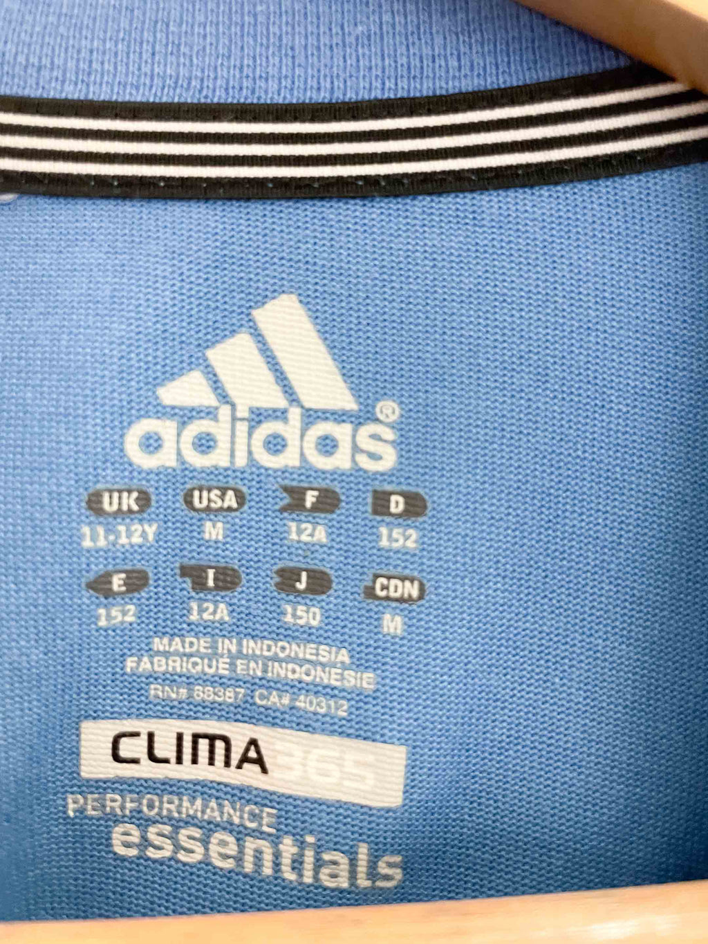 Vintage blue adidas medium tshirt
