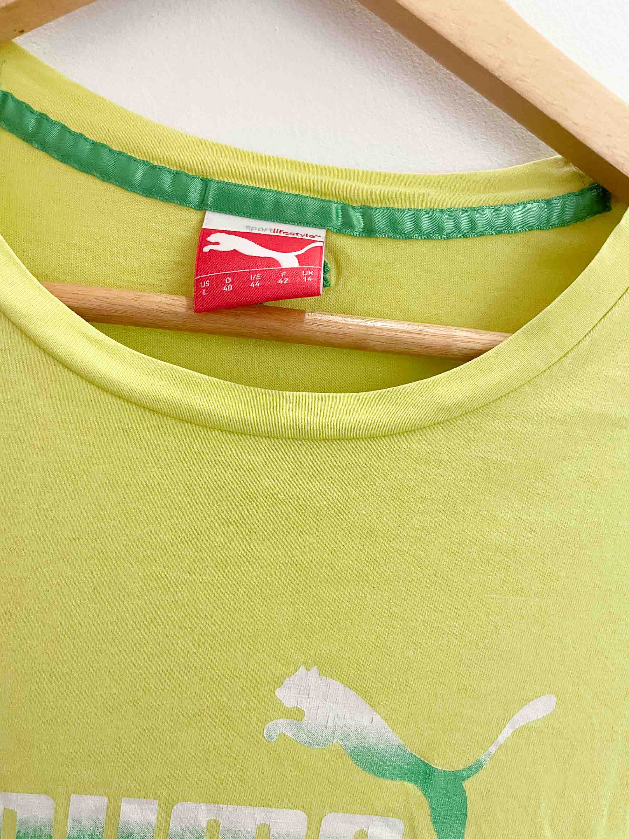 Vintage yellow puma large Tshirt