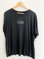 Vintage woman design crested at the chest black tshirt XXL