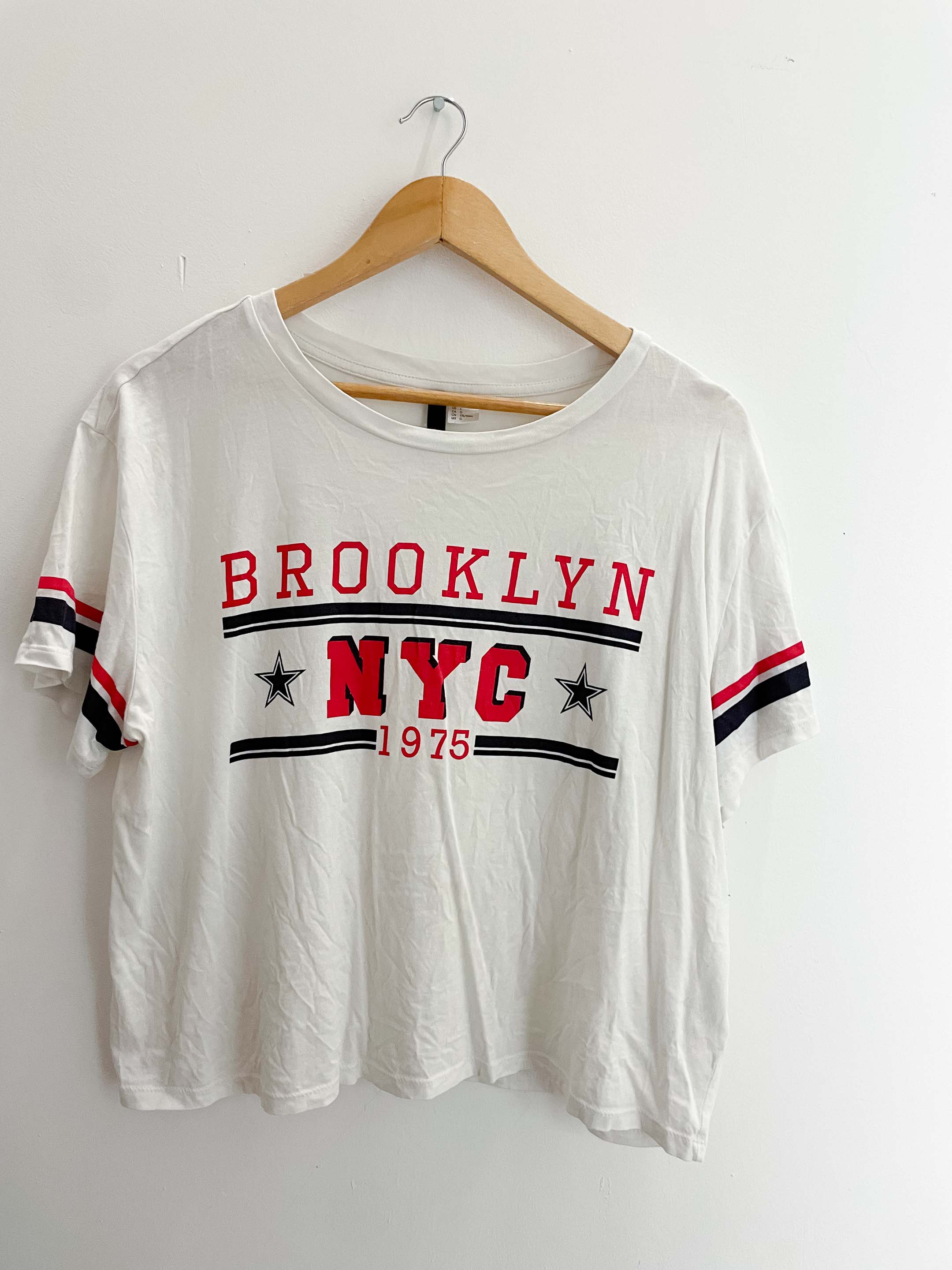 Vintage Brooklyn NYC 1975 white large tshirt