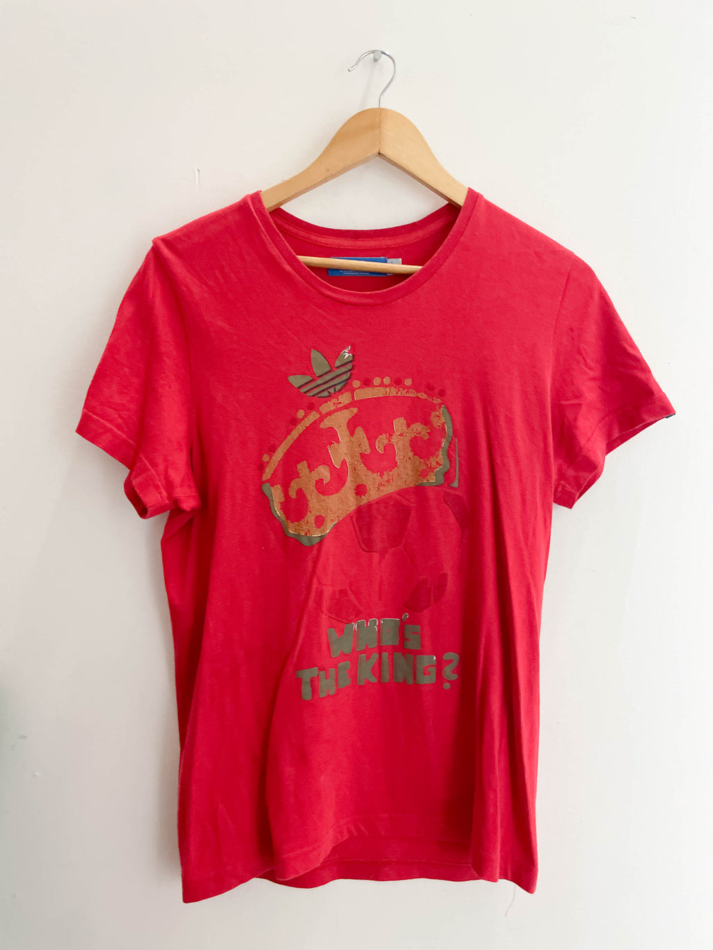 Vintage Adidas who is the king graphics red small tshirt