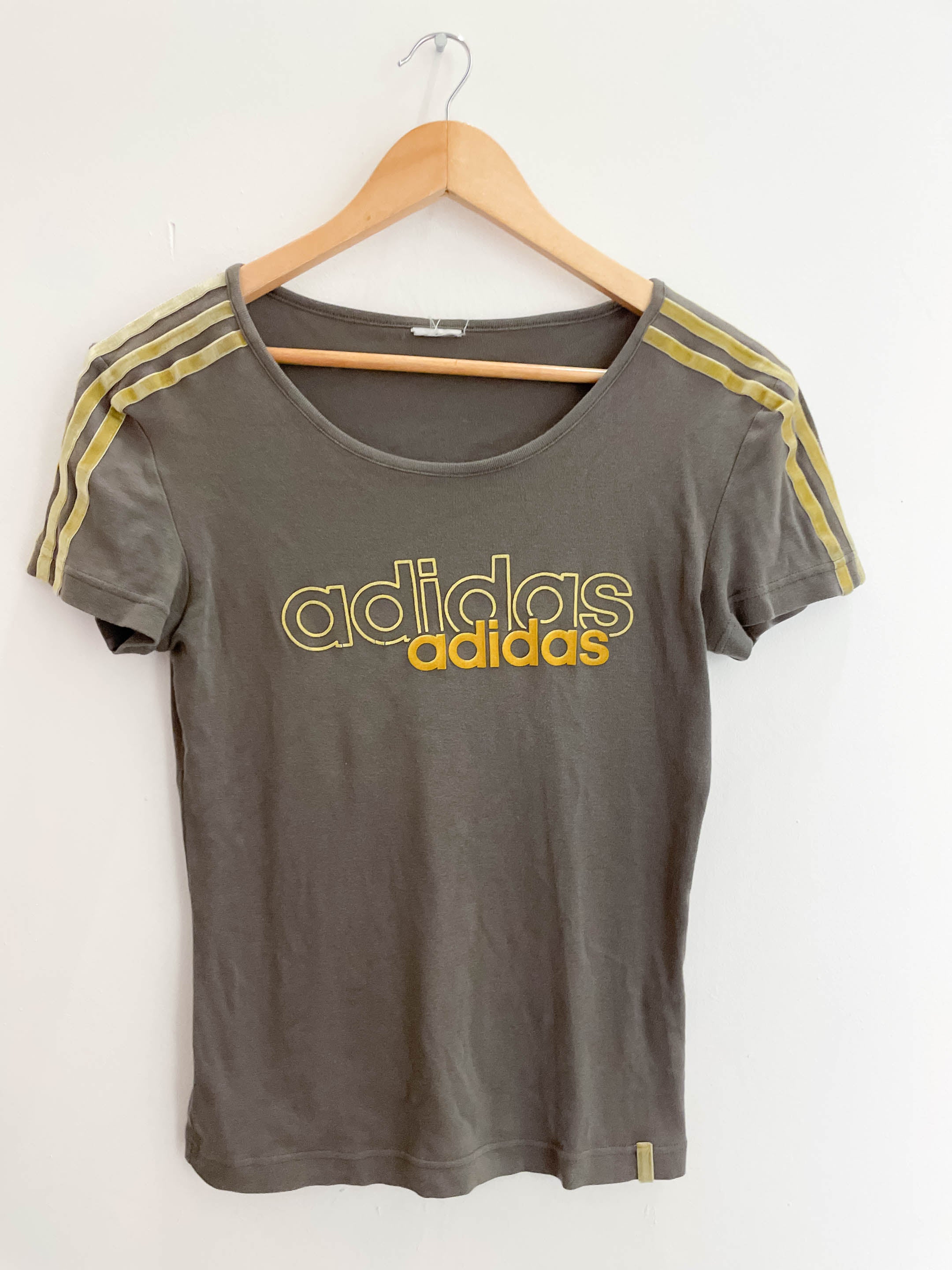 Vintage medium brown 3 stripe adidas shirt