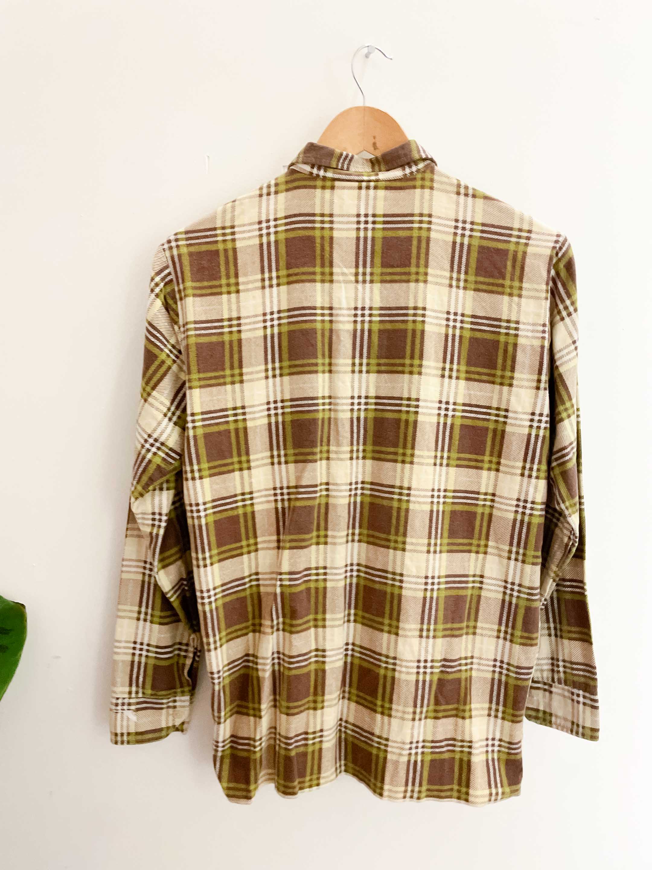 Vintage yellow checkered flannel long sleeve shirt size M