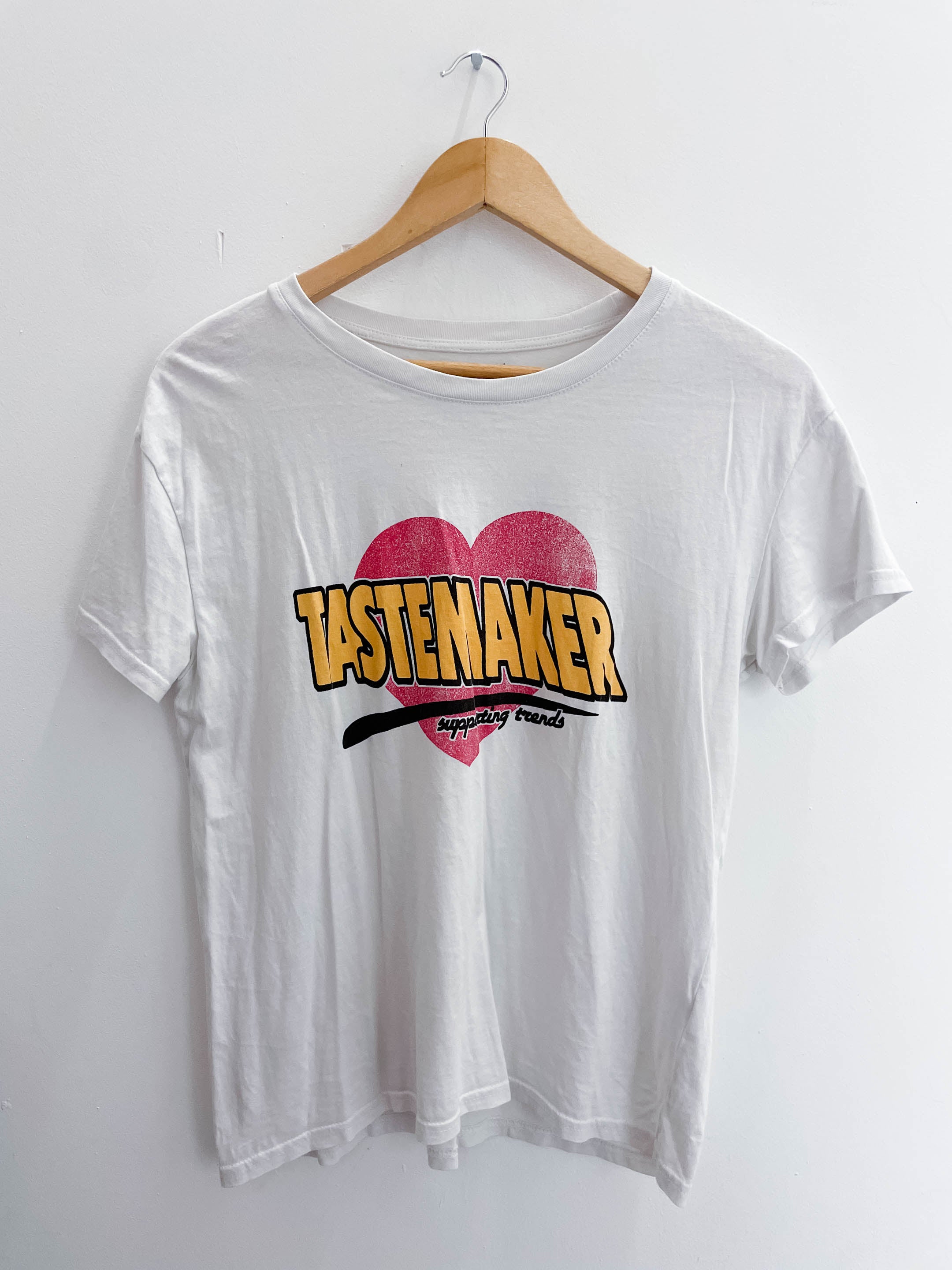 Vintage white tastemaker graphics mens medium tshirt