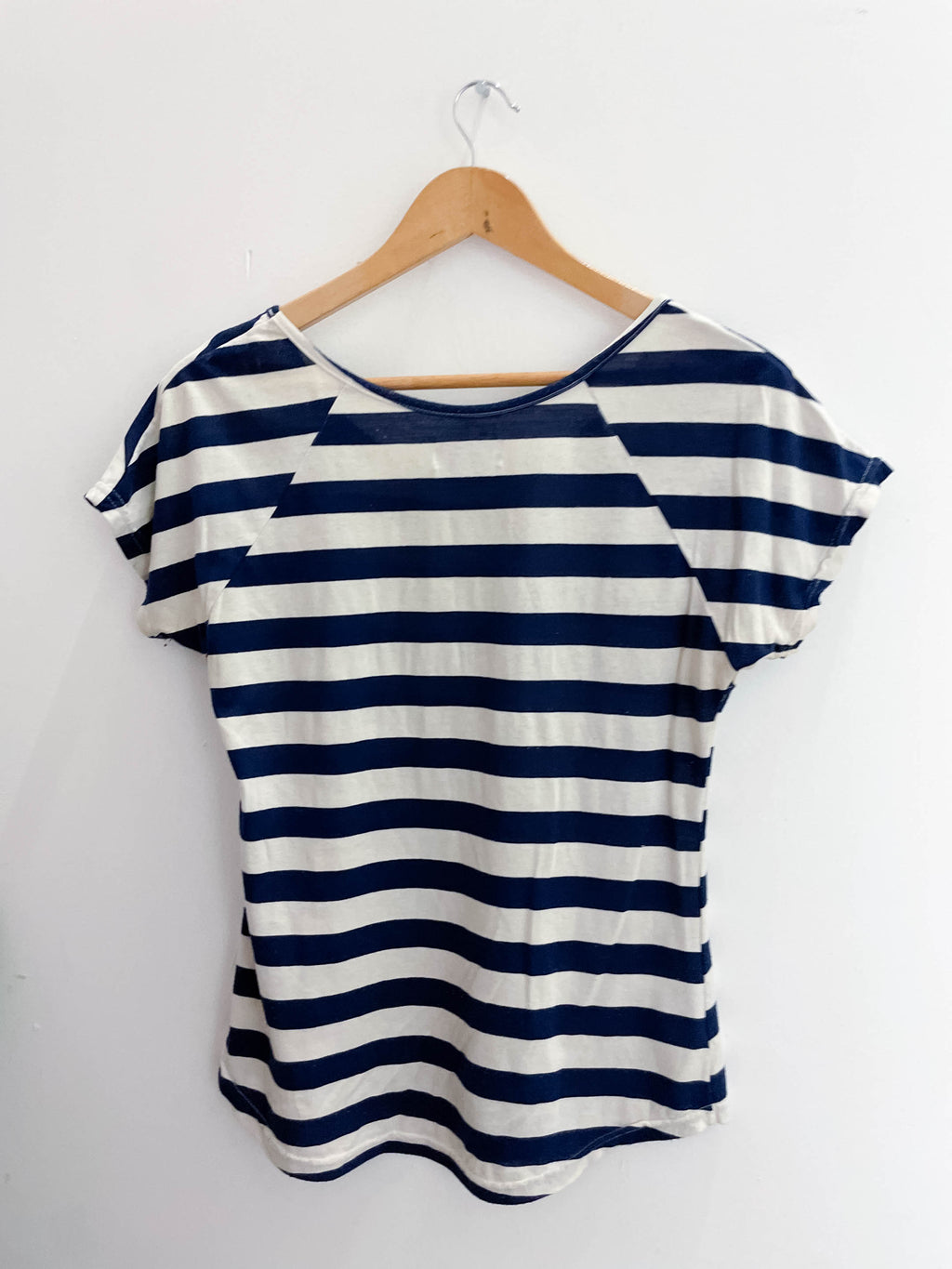 Vintage casual marisa blue and white vertical stripe pattern womens blouse