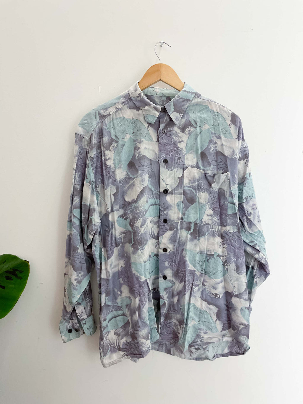 Vintage large purple camice brando patterned long sleeve shirt