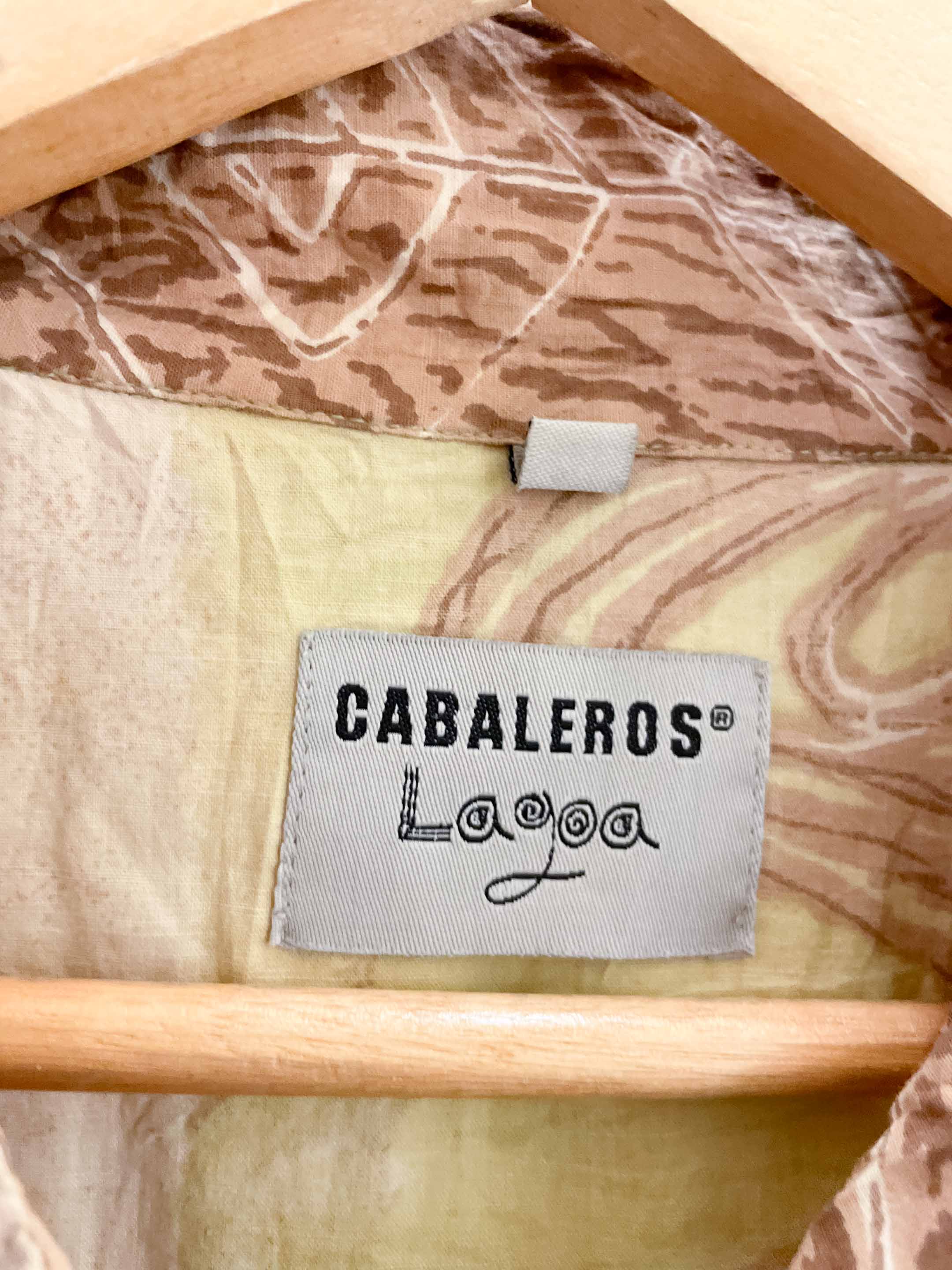 Vintage cabaleros cream festival patterned short sleeve shirt size M