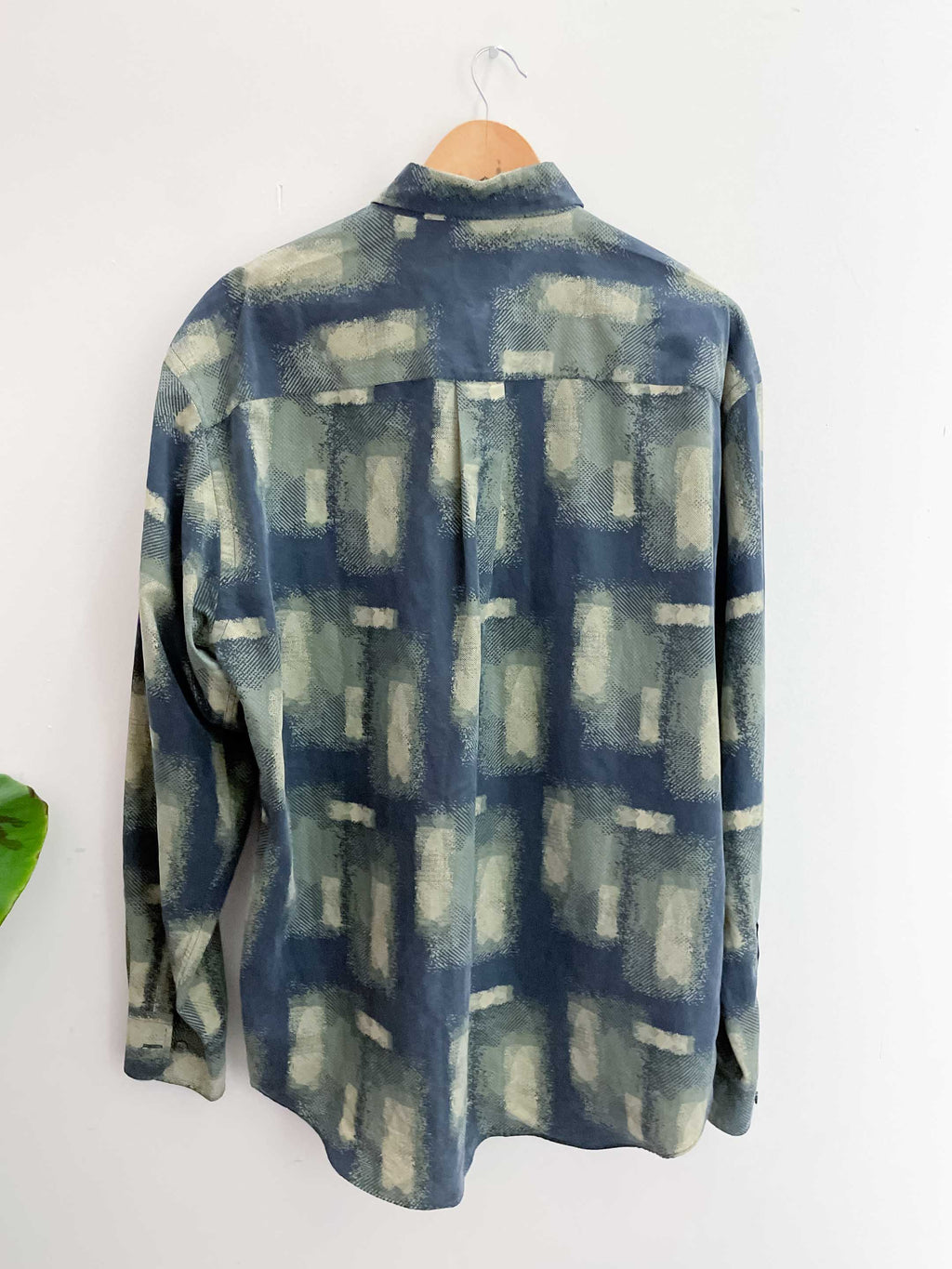 Vintage blue abstract festive pattern mens long sleeve shirt size L