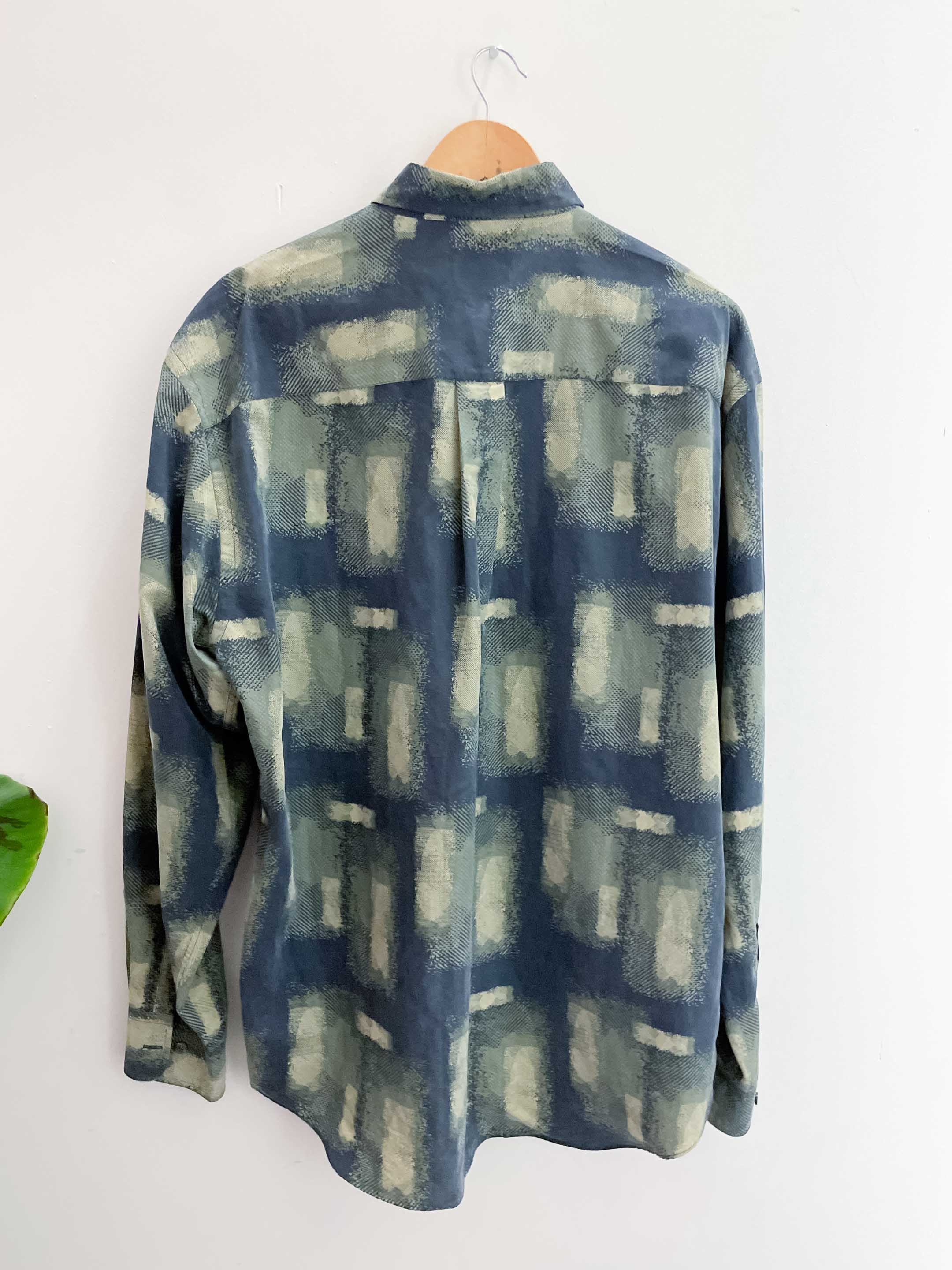 Vintage blue abstract festive pattern mens long sleeve shirt size L