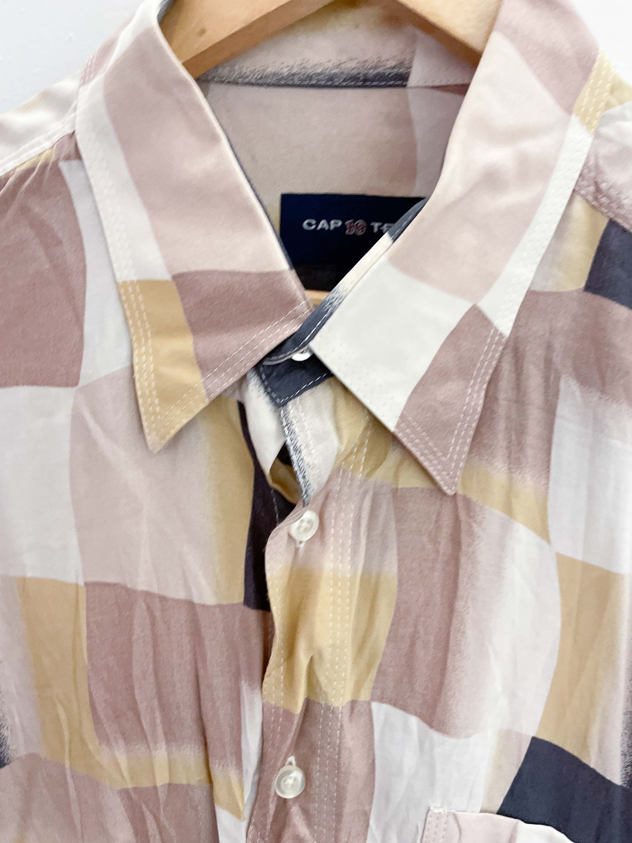 Vintage cream printed pattern cap 10 ten shirt size XL