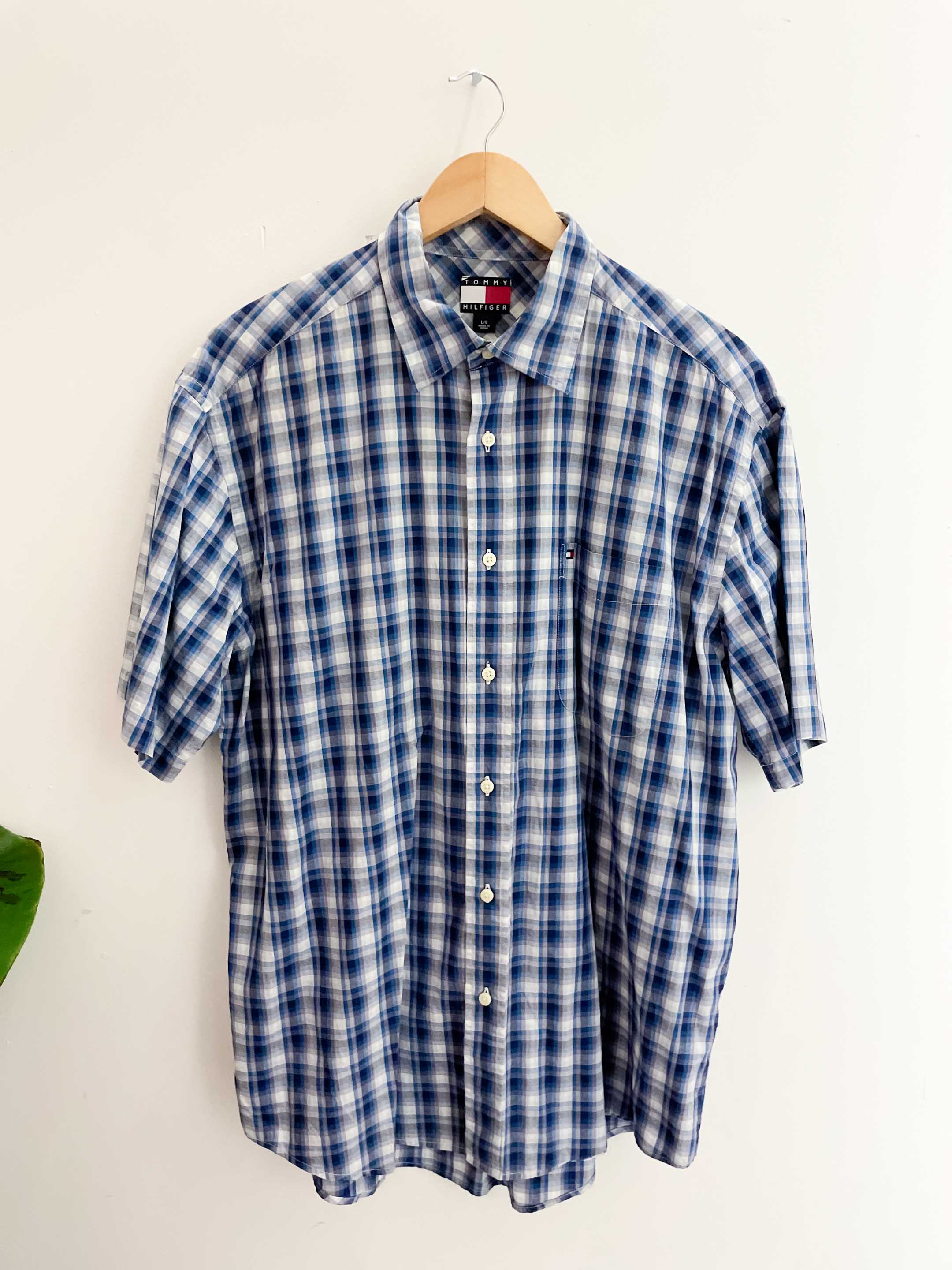 Vintage blue tommy hilfiger checkered mens short sleeve large shirt