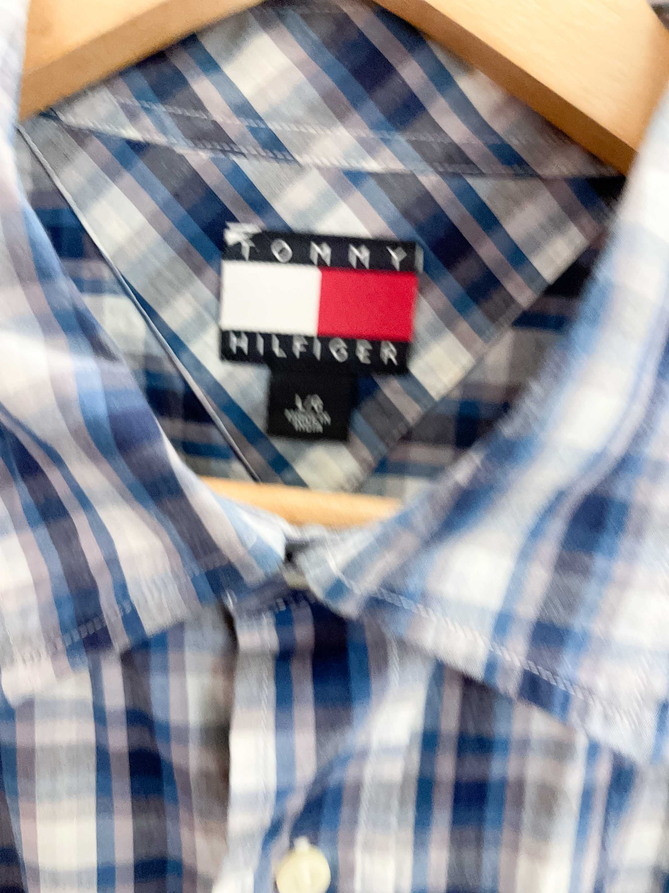 Vintage blue tommy hilfiger checkered mens short sleeve large shirt