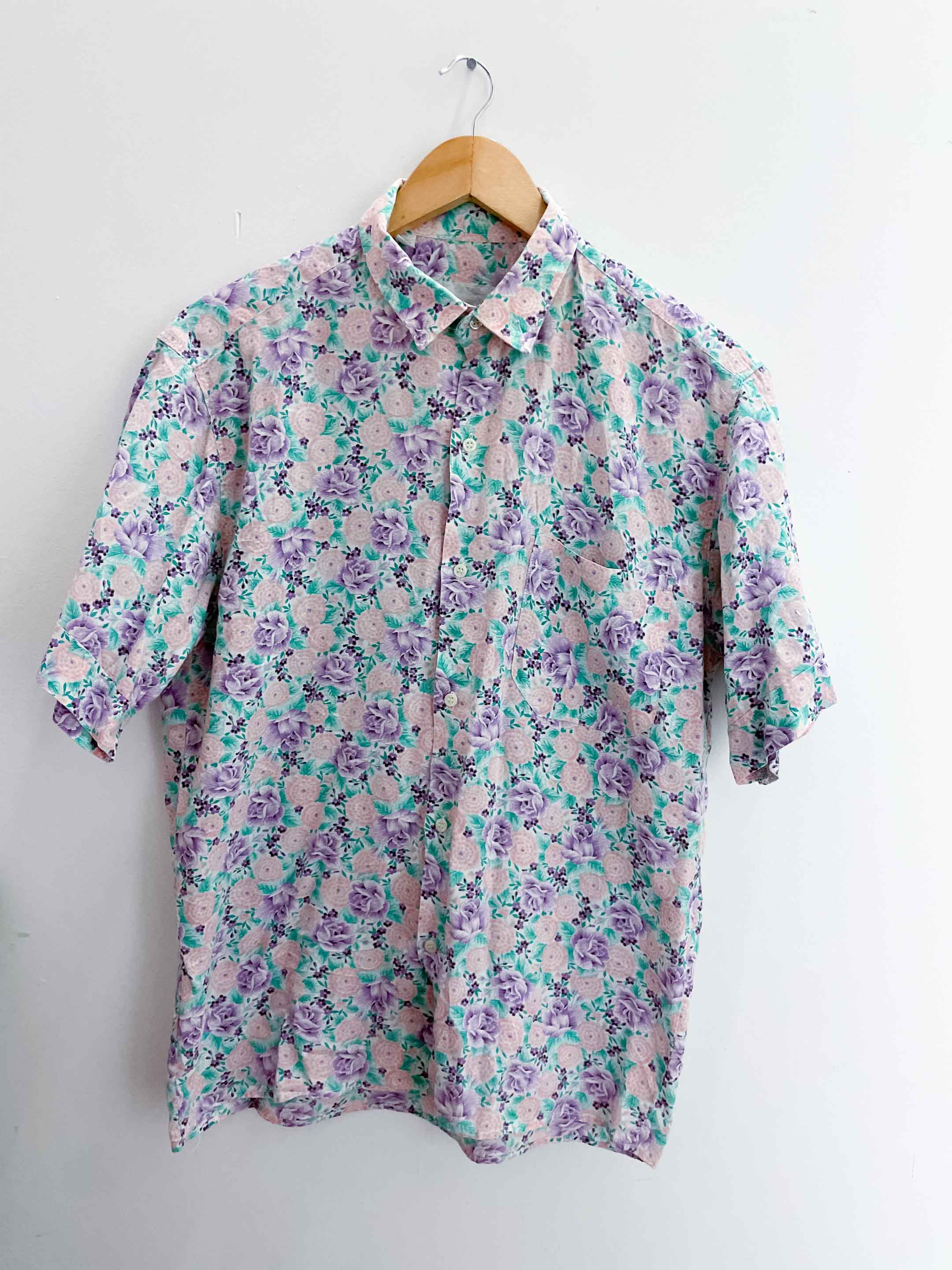 Vintage purple floral patterned mens short sleeve shirt size S