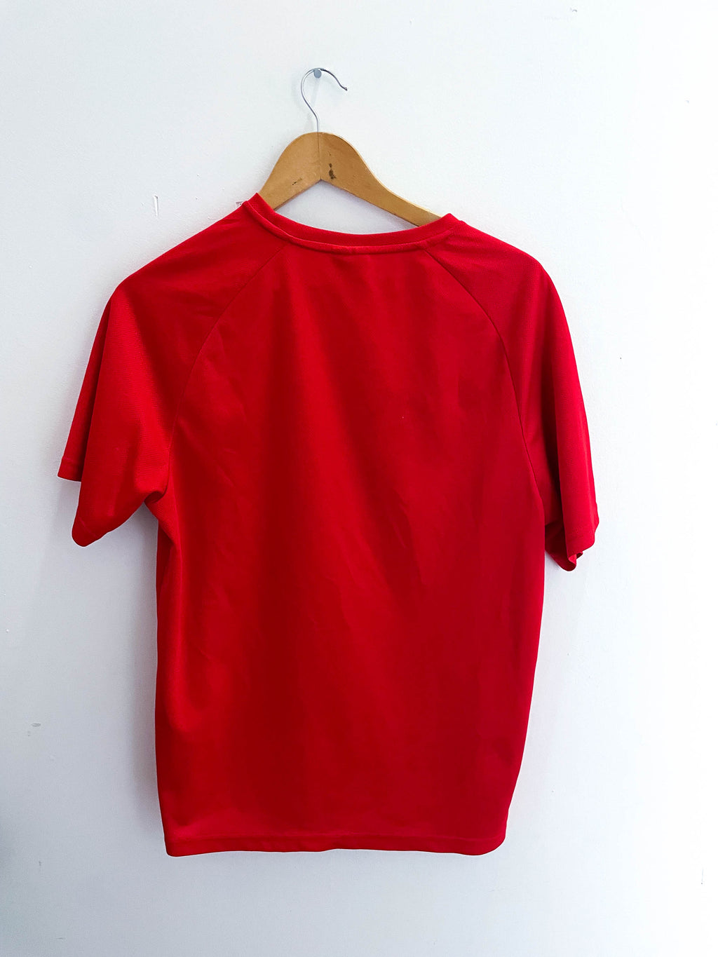 Vintage red puma sport lifestyle small tshirt