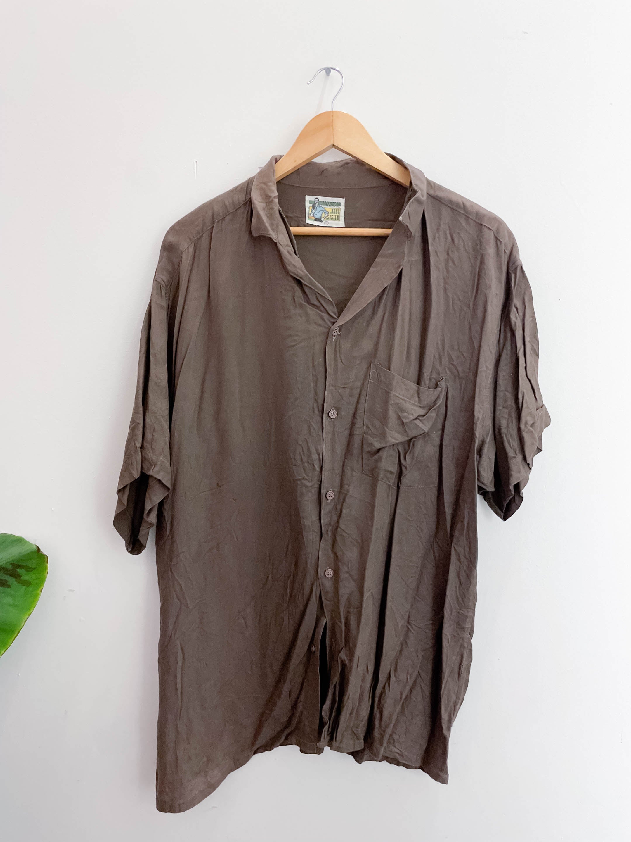 Vintage american body system brown large mens short sleeve shirt