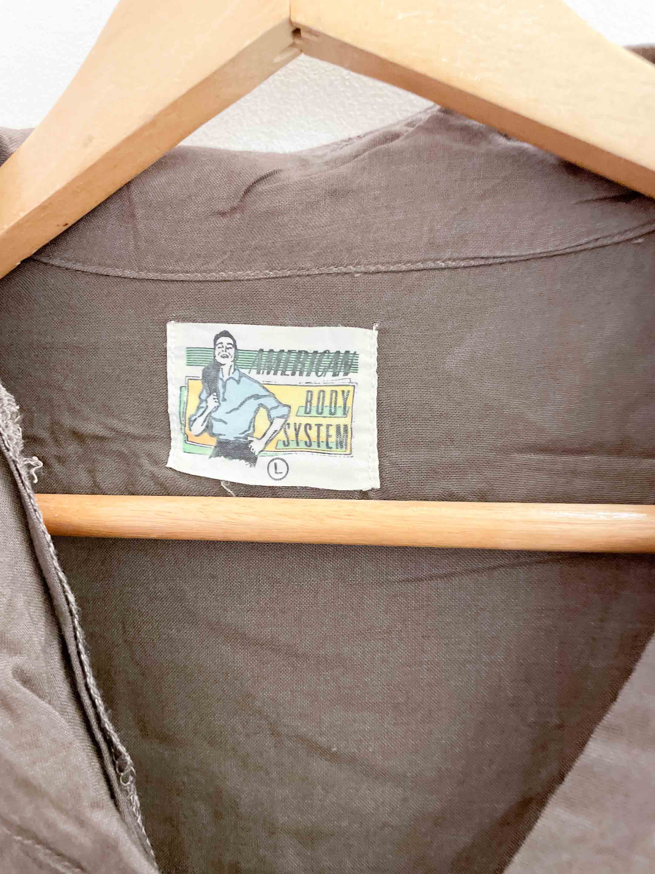 Vintage american body system brown large mens short sleeve shirt