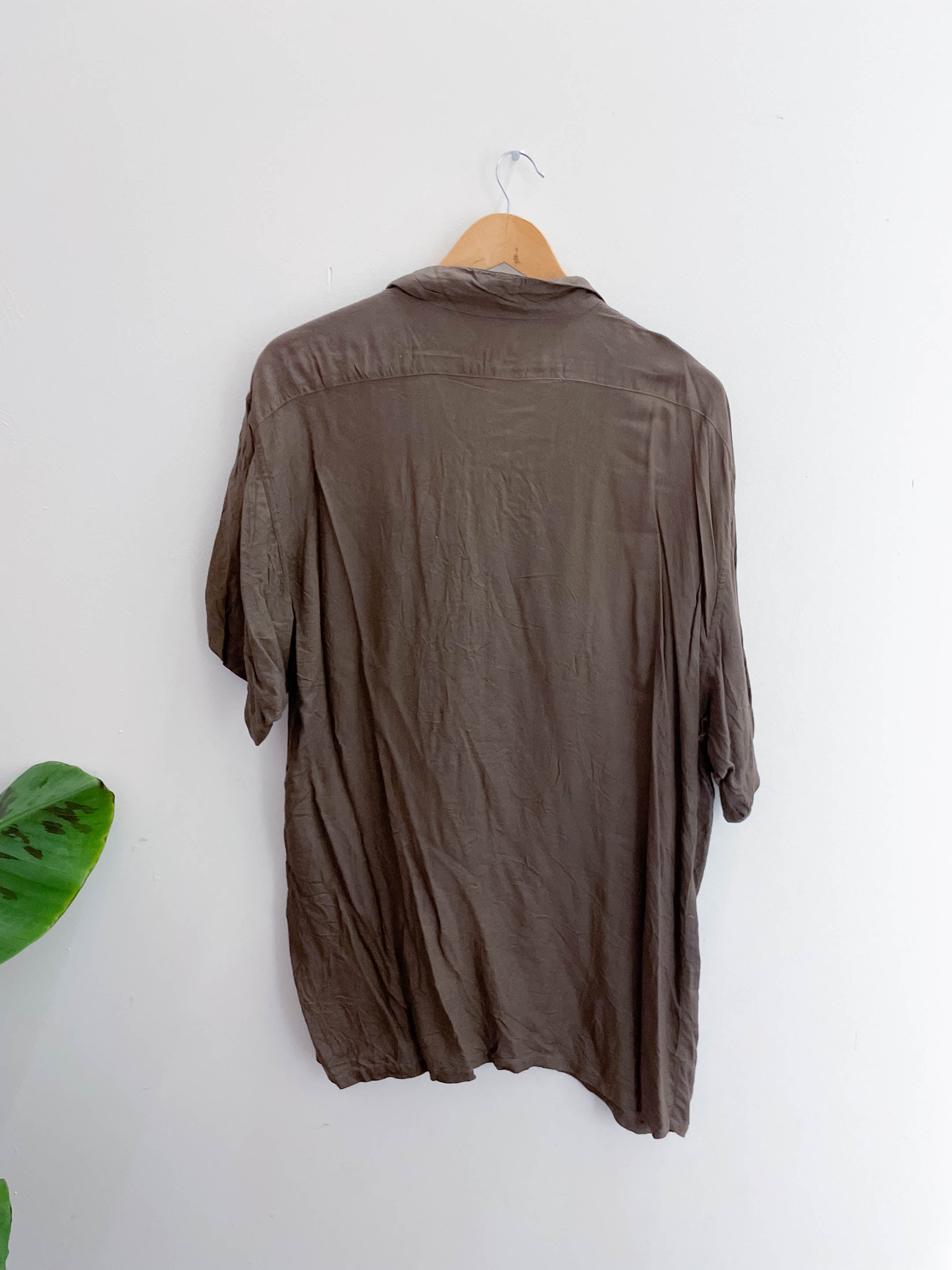 Vintage american body system brown large mens short sleeve shirt