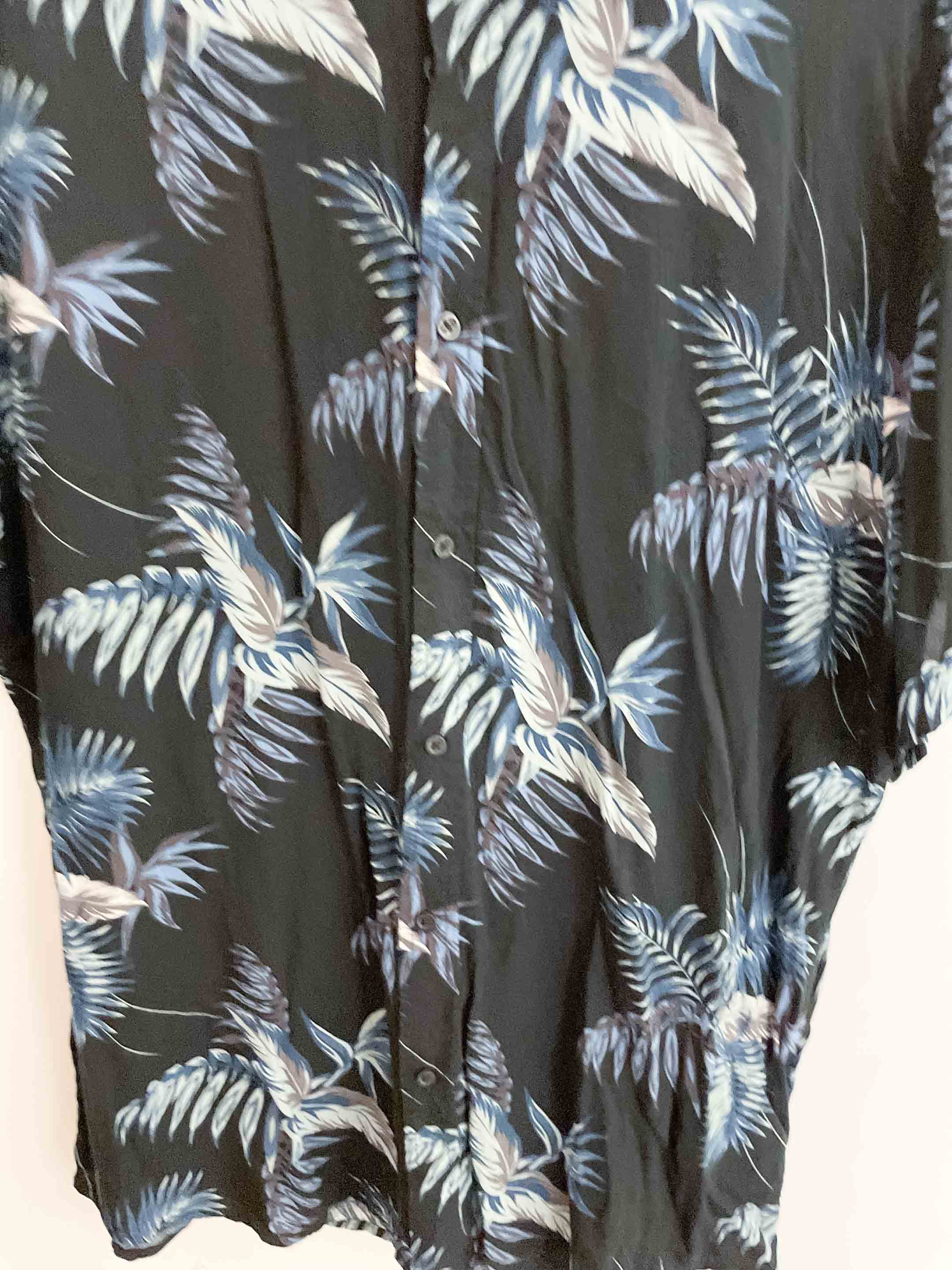 Vintage primark blue floral patterned mens short sleeve medium shirt