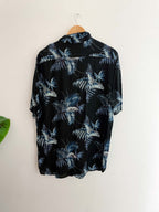 Vintage primark blue floral patterned mens short sleeve medium shirt