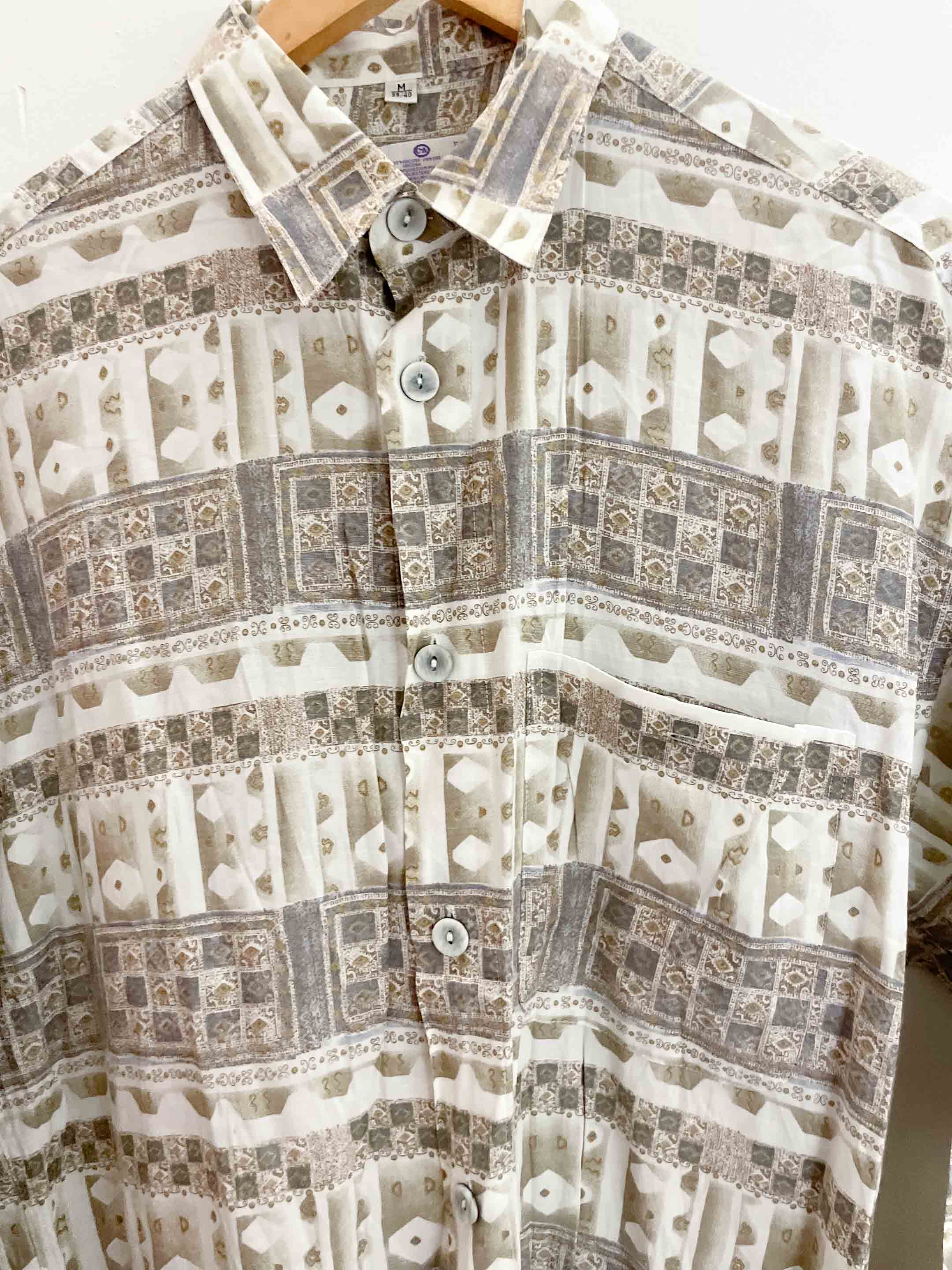 Vintage brown men abstract festival pattern long sleeve shirt size m