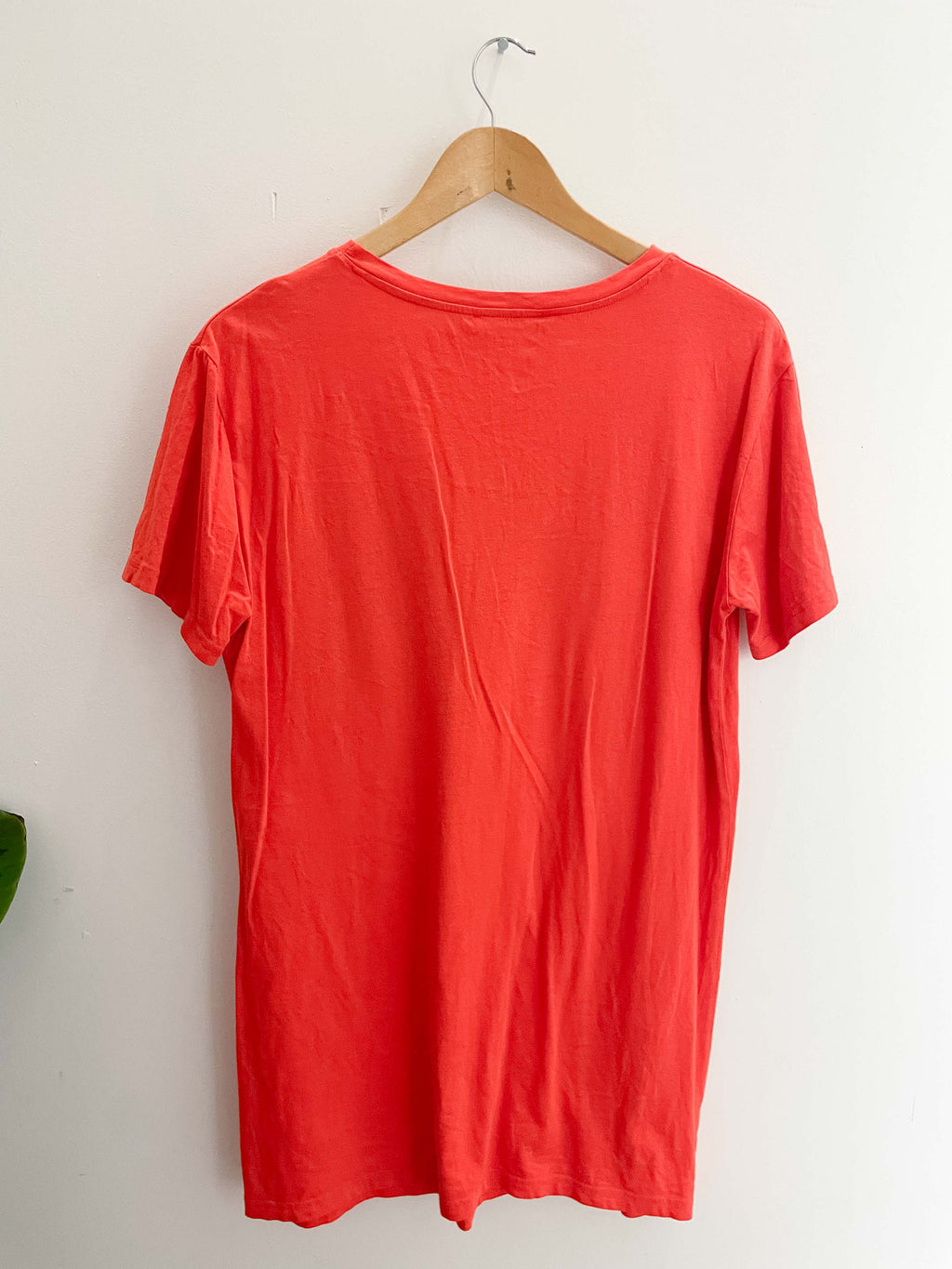 Vintage orange graphics large tshirt